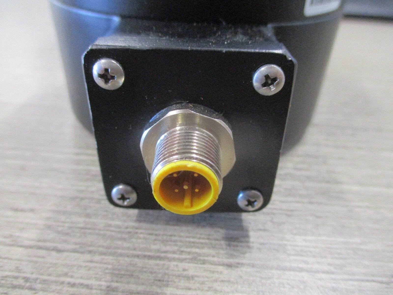 Dynapar Encoder HS35R2400D30H04 2400PPR Used