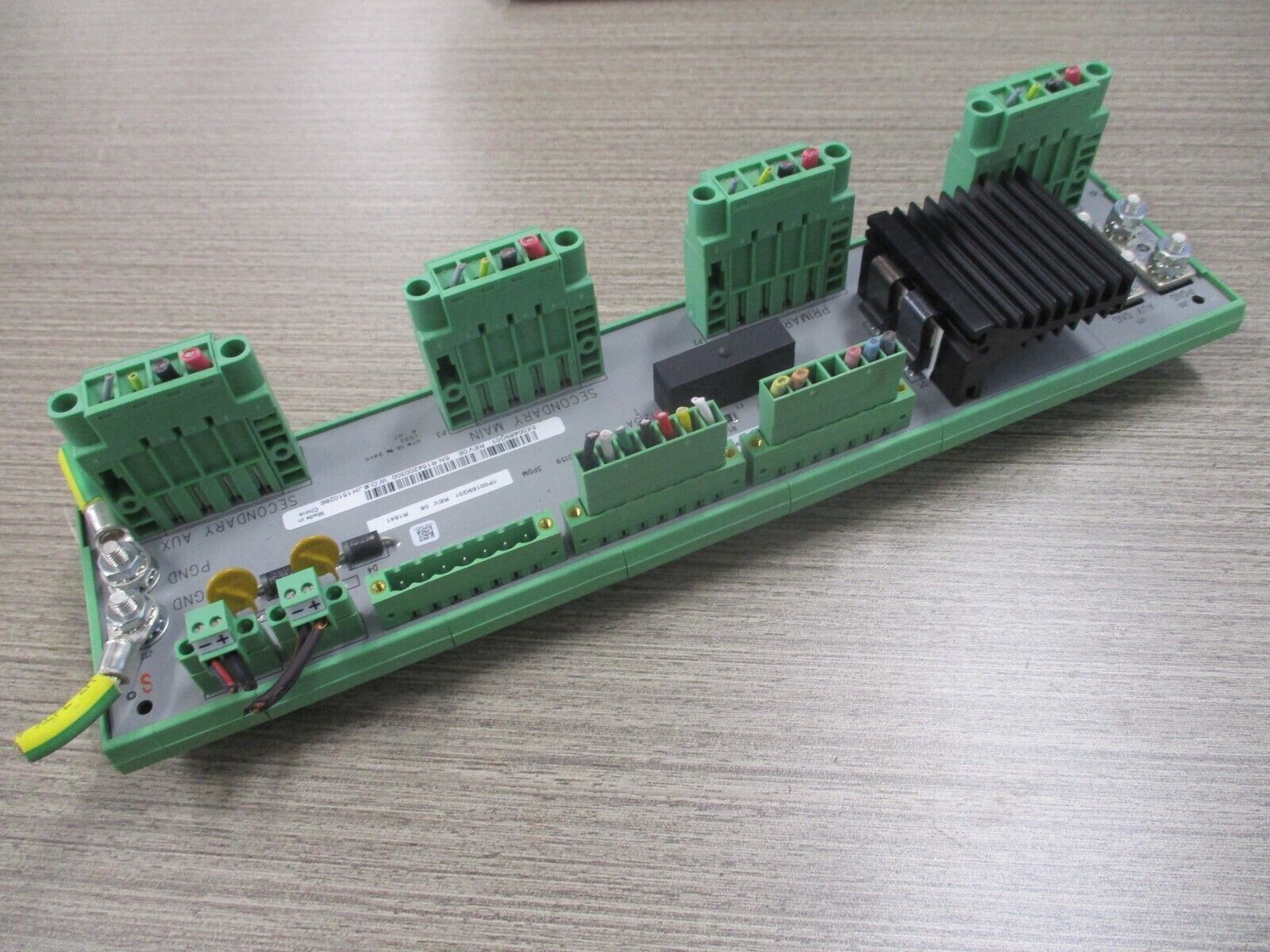 Emerson Ovation Power Distribution Module 5X00489G01 Rev. 06 Used