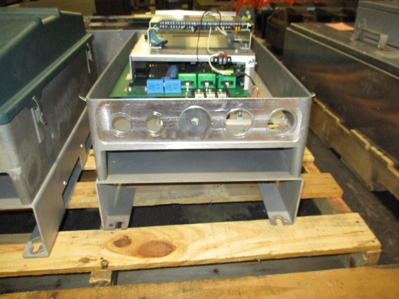 Reliance VTAC 7 GV3000/SE AC Drive 60G4260 60HP Type 12 Enclosure *No Cover*