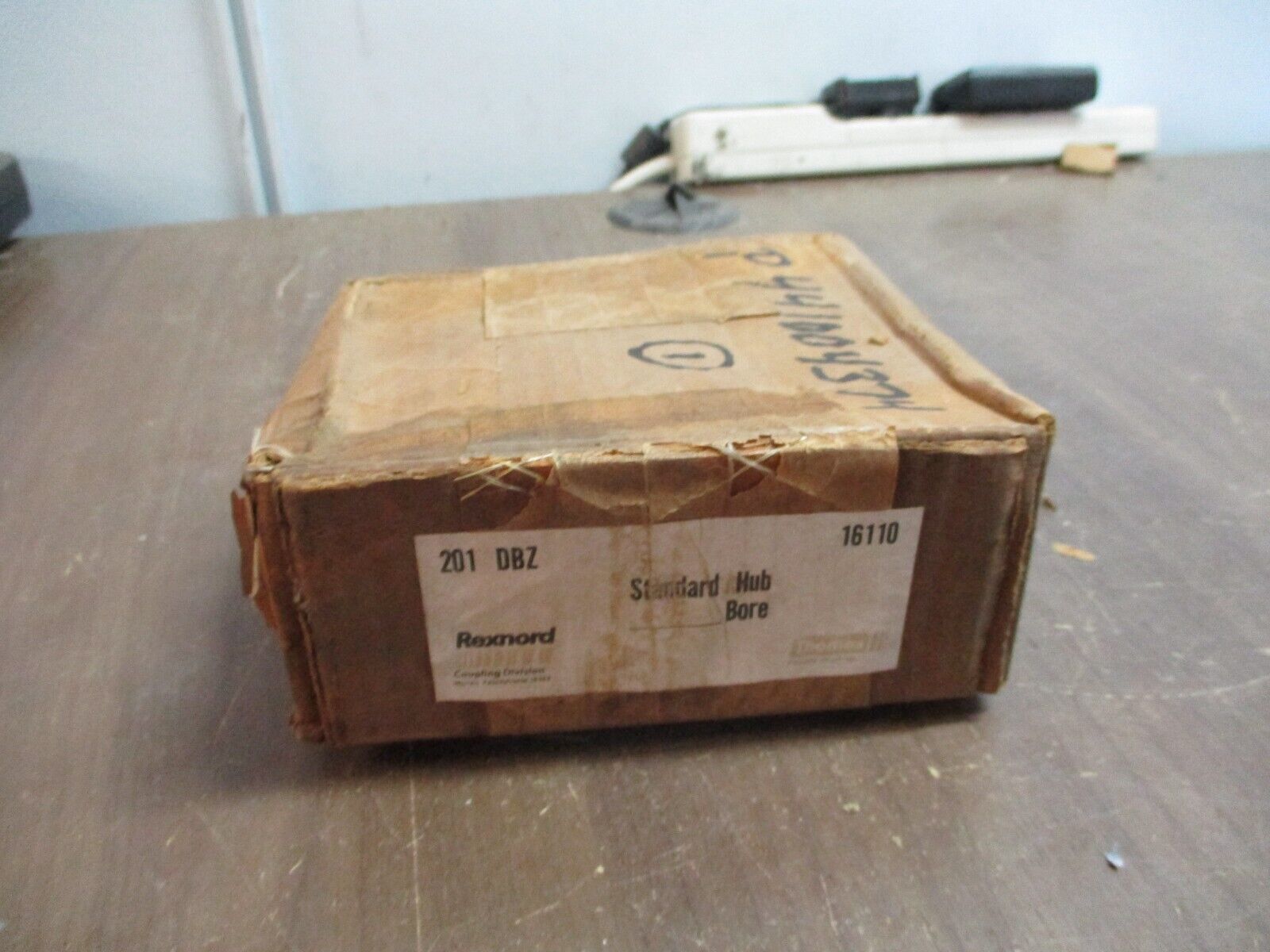 Rexnord 201 DBZ Standard Hub 16110 New Surplus