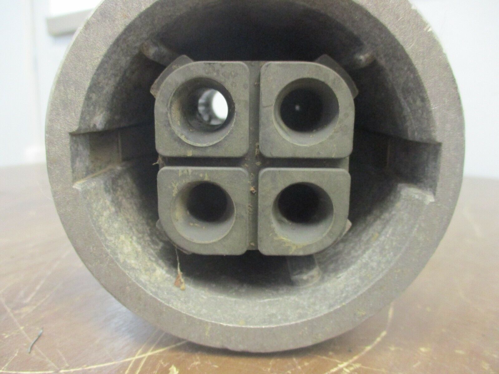 Russelstoll Receptacle JCS1534LK 150A 600V 400Hz 3P 4W Used