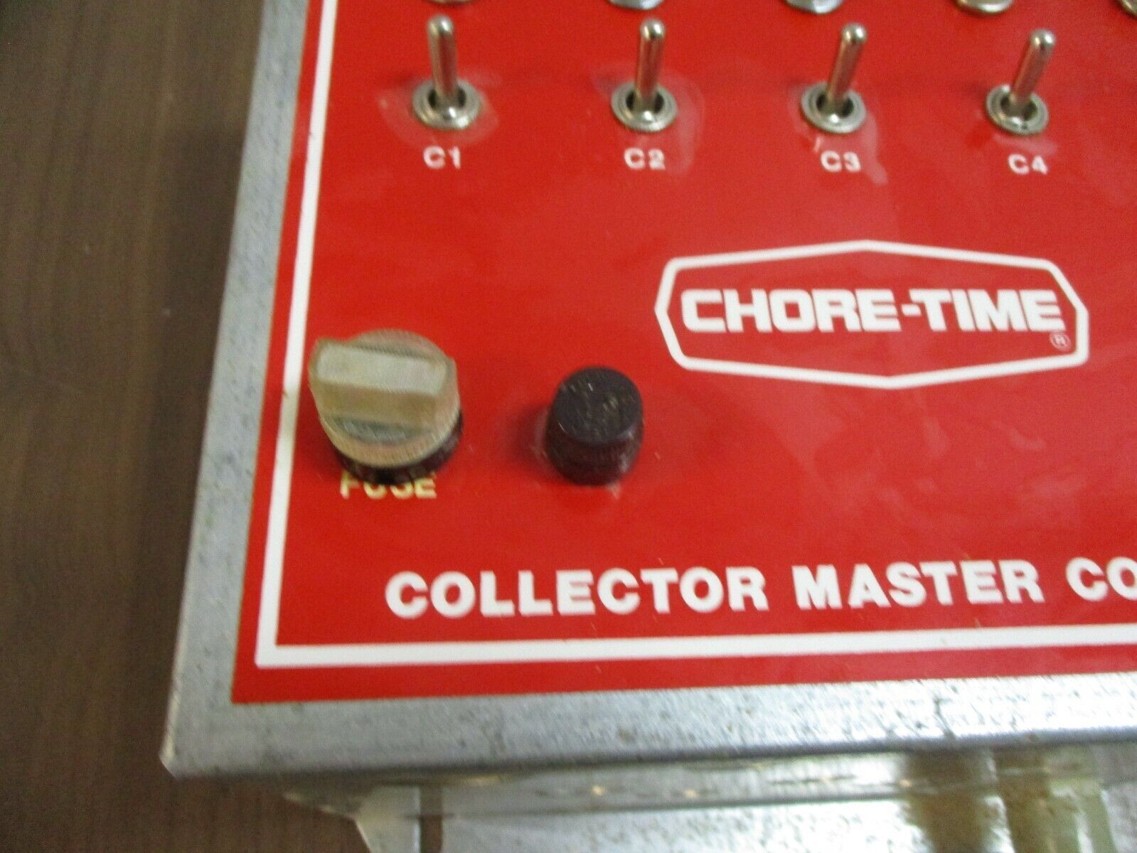Chore-Time Collector Master Control 20809 *Missing (1) Light* Used