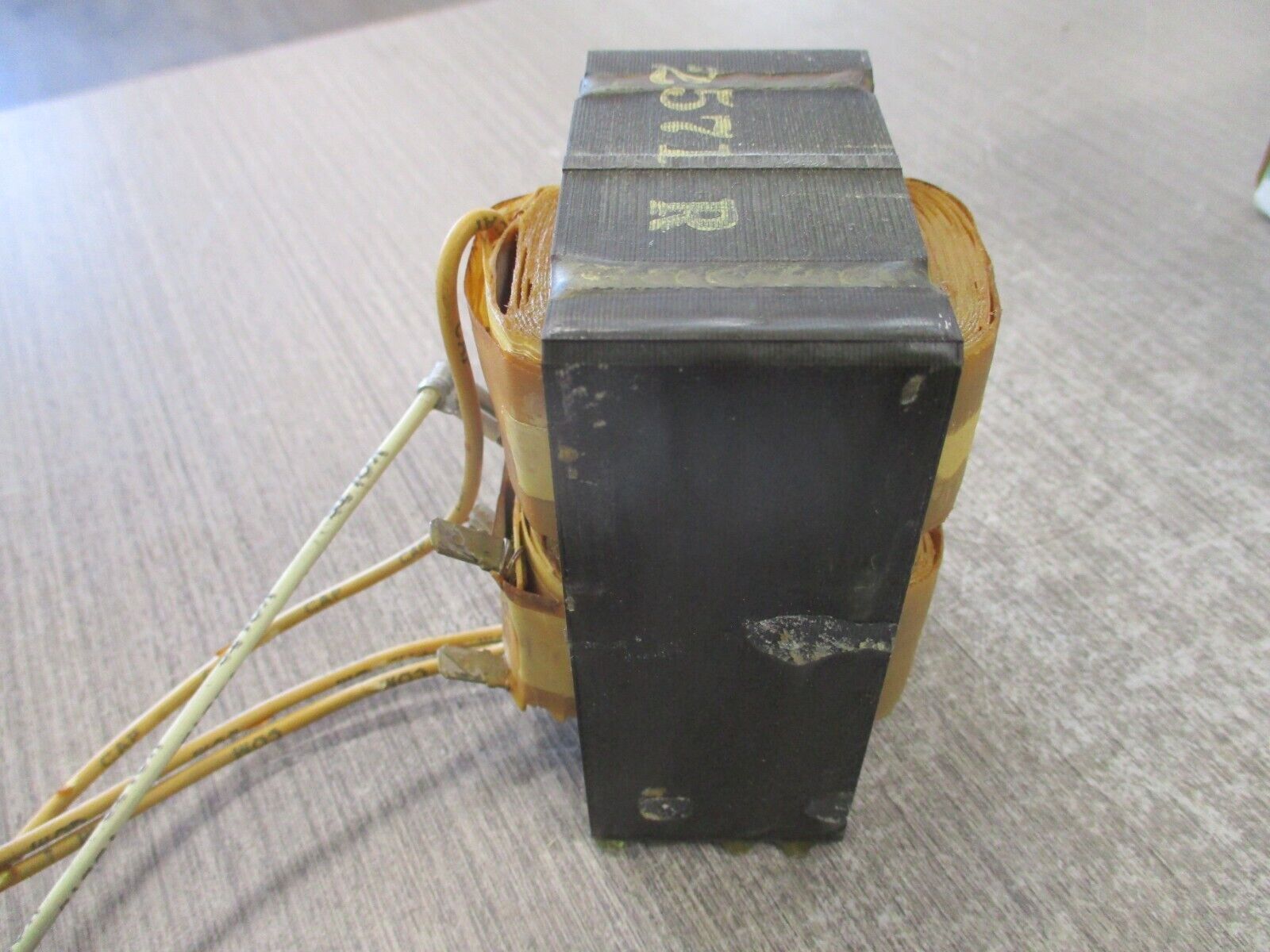 Advance Quadri-Volt Core & Coil Ballast 71A2571-001D 60 Hz 100W New Surplus