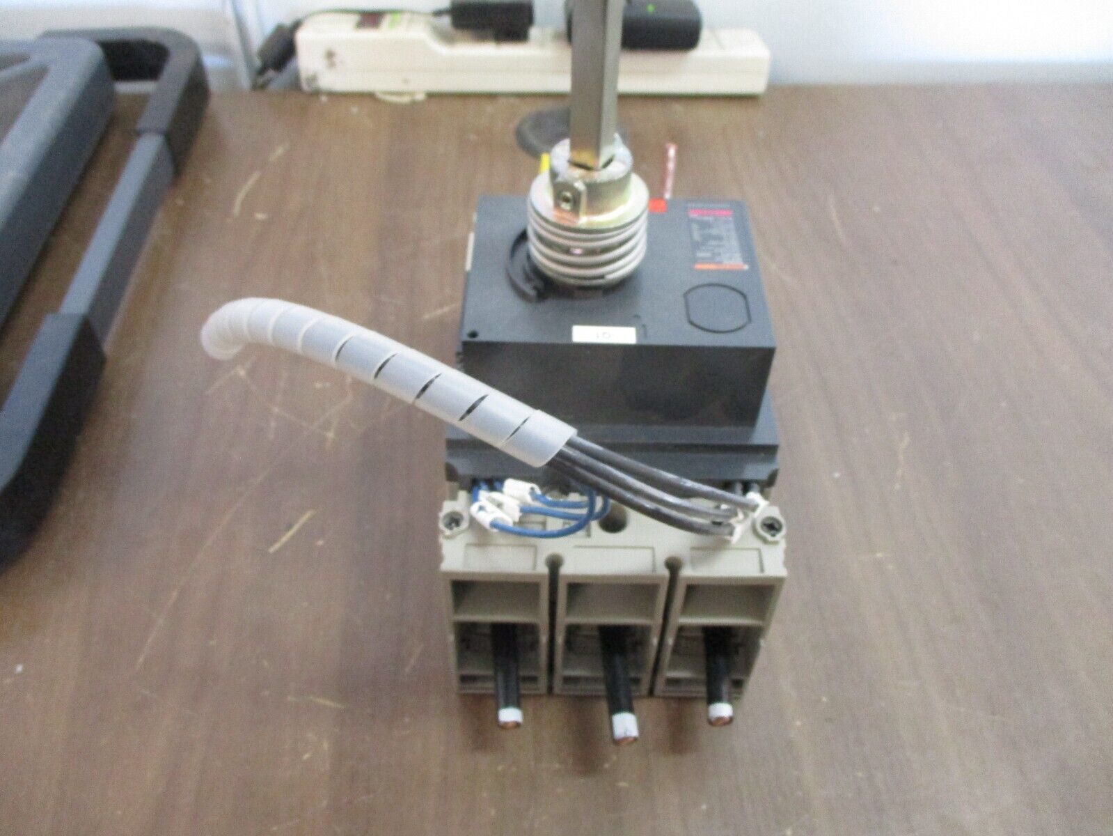 Merlin Gerin Breaker Disconnect NSF150H 50A 480V 3P Used