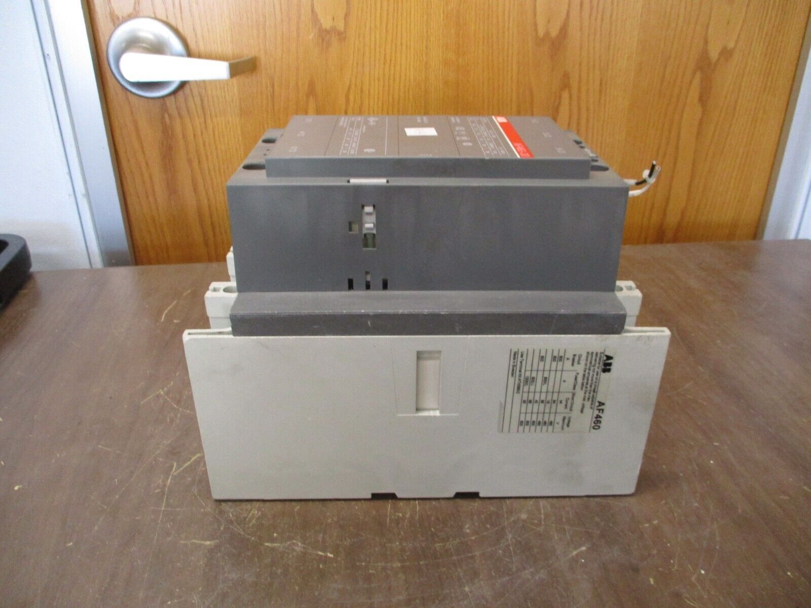 ABB Contactor AF460-30 24-60VDC Coil 650A 600V w/ (1) Aux Contacts Used