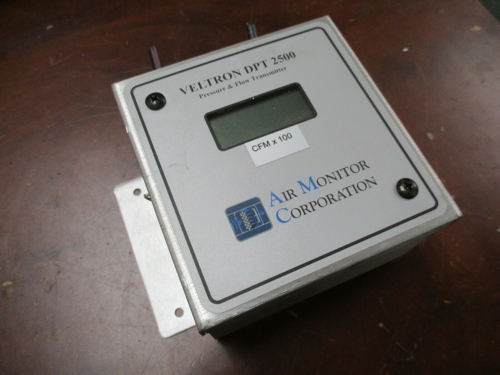 Air Monitor Corp Veltron DPT 2500 Pressure & Flow Transmitter R-230B Used