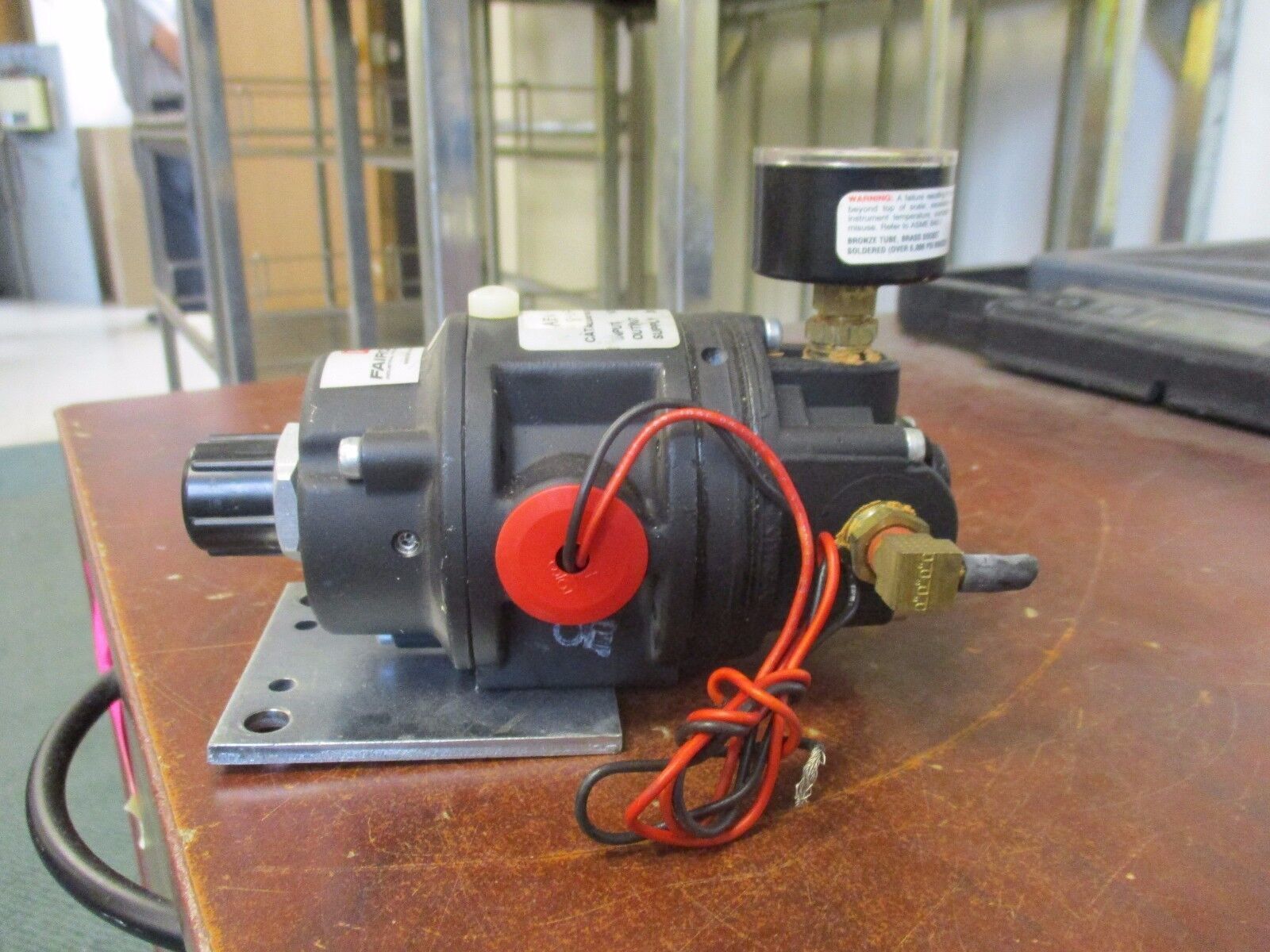 Fairchild Transducer w/ Gauge T5700-90 Used