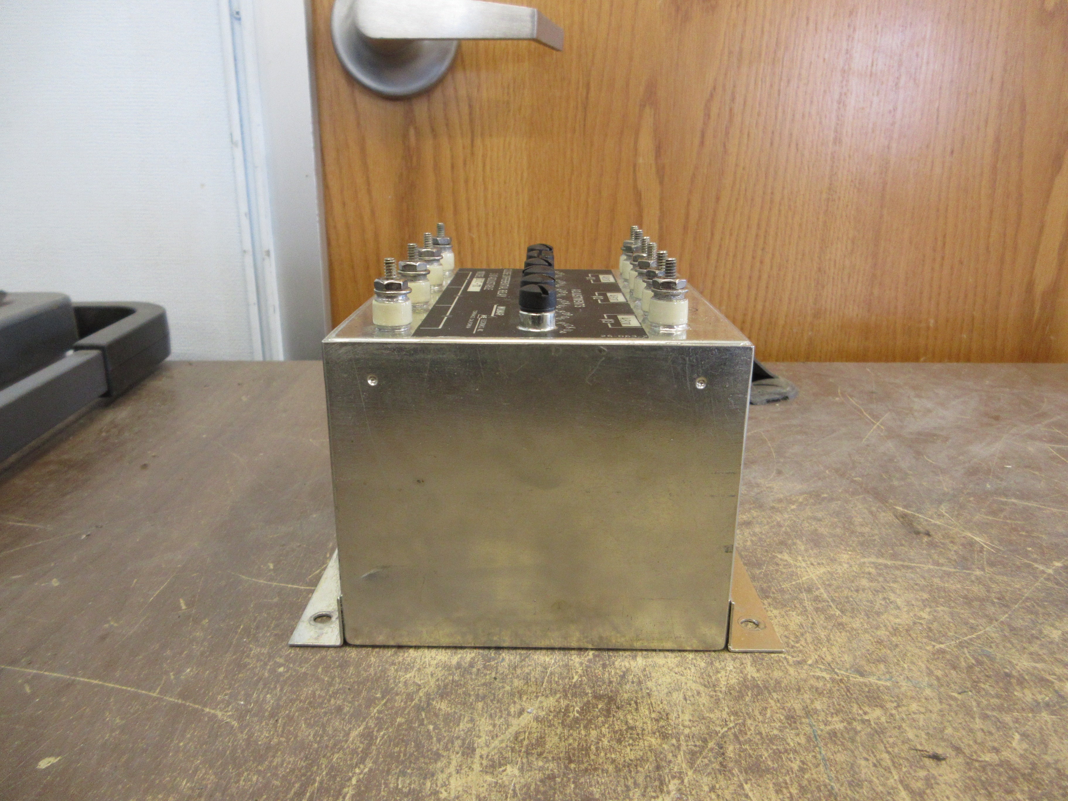 Wilmar Close Differential Relay D101-7X 480V 3Ph Adjustable Used