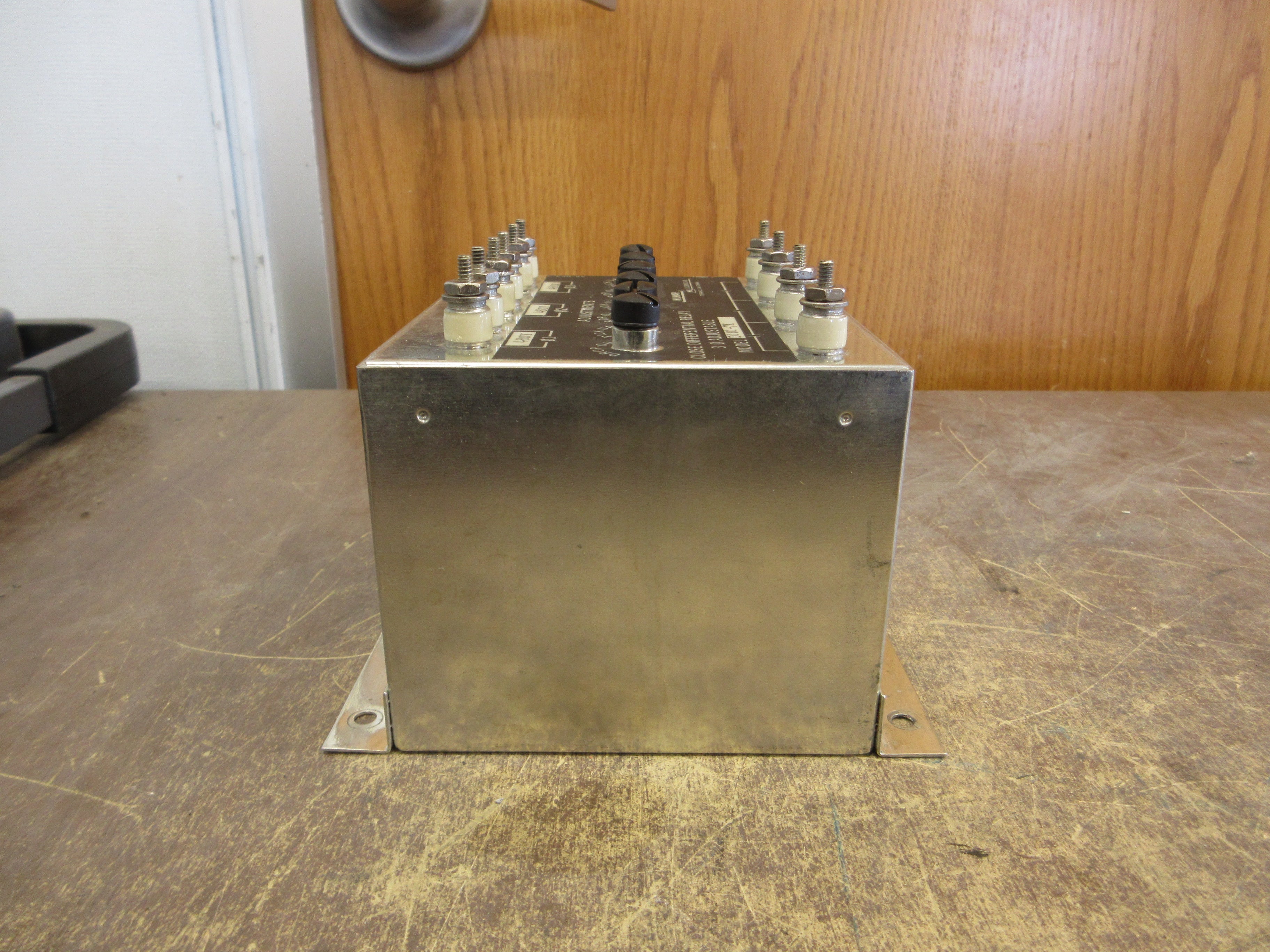 Wilmar Close Differential Relay D101-7X 480V 3Ph Adjustable Used