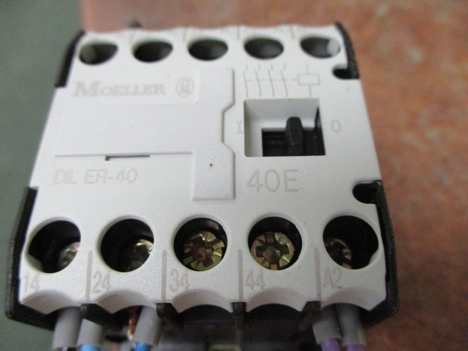 Moeller Contactor DIL ER-40 40E 24V Coil 10A 600V Used