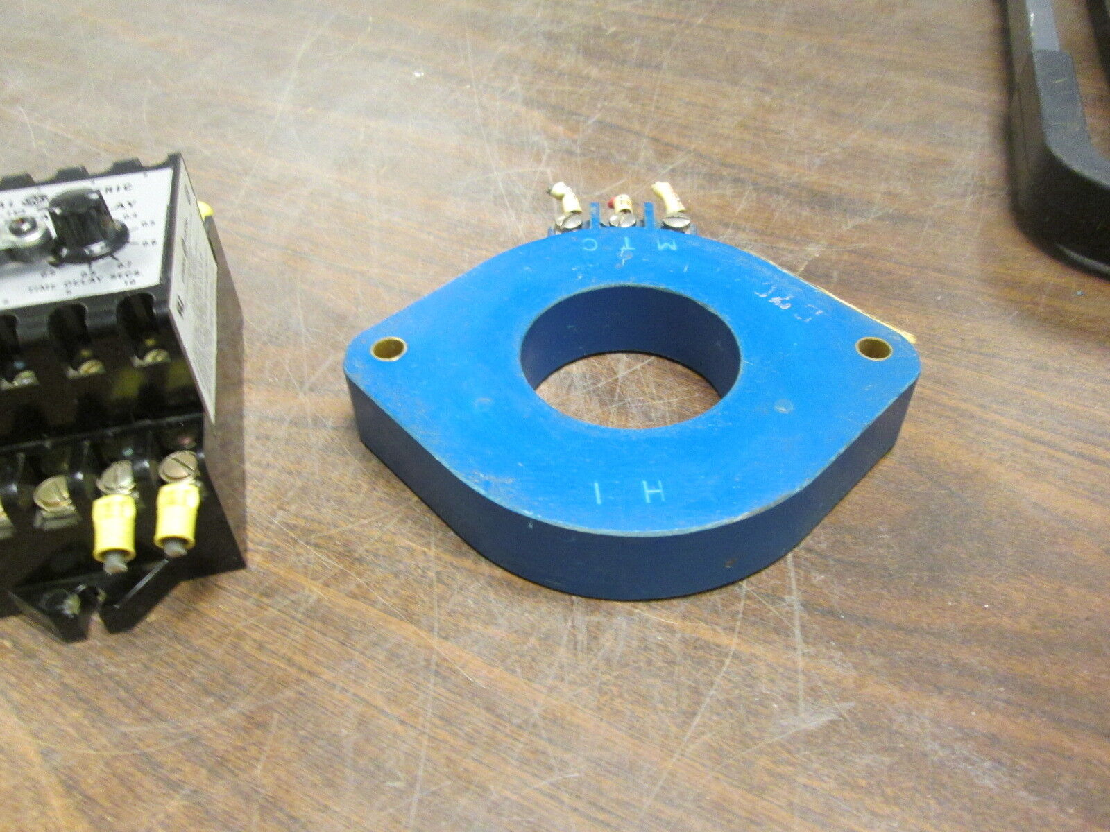 GE Ground Break System TGS0002/TSRR12/TGSMP Sensor: 1600A Panel: 120VAC Used