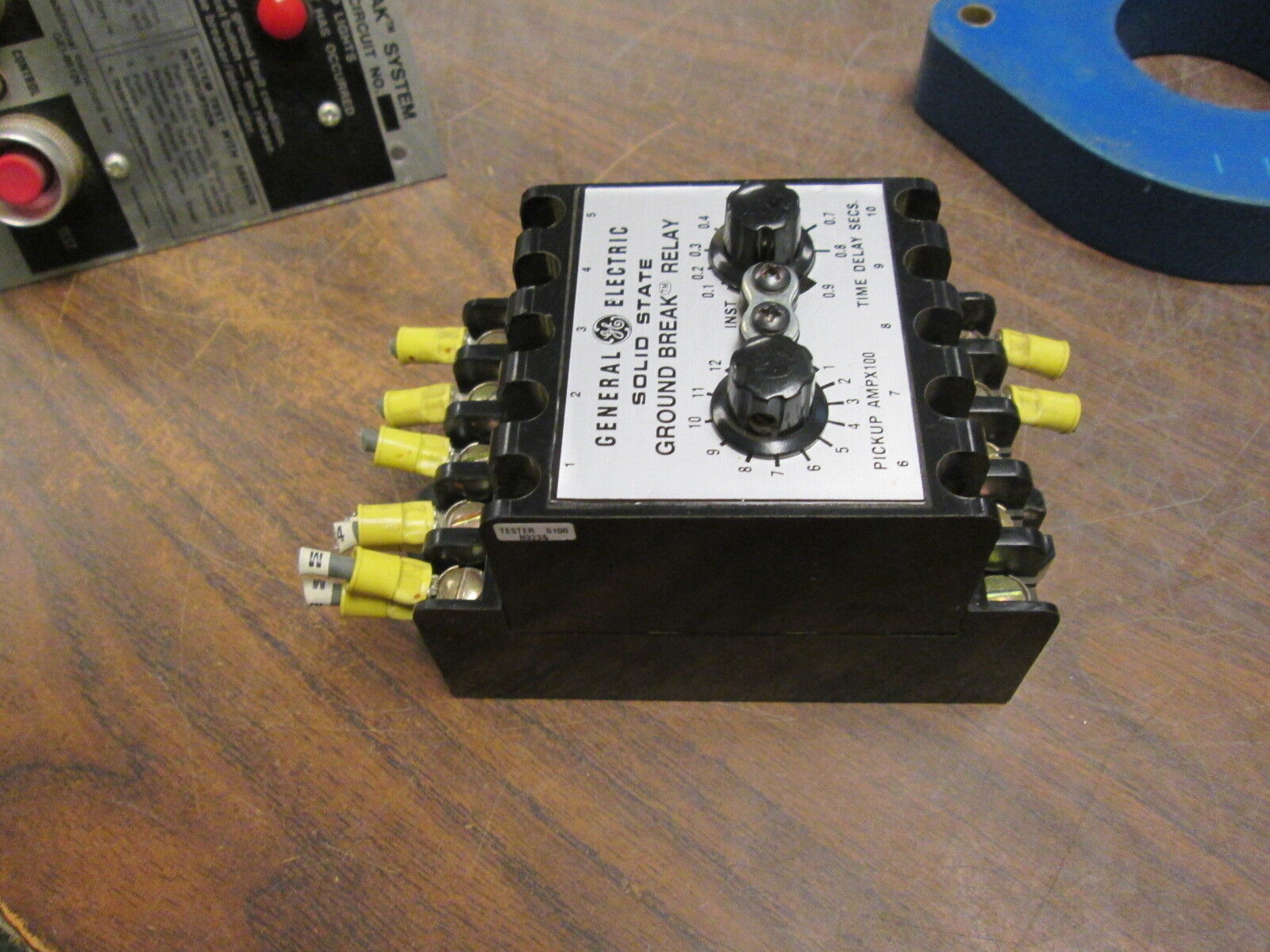 GE Ground Break System TGS0002/TSRR12/TGSMP Sensor: 1600A Panel: 120VAC Used