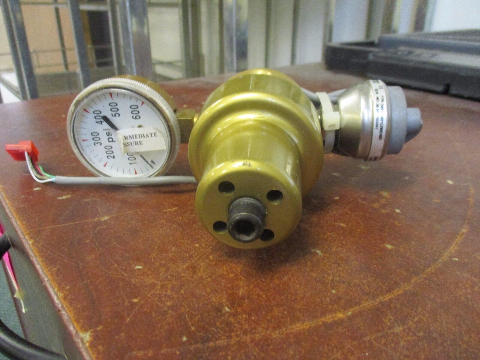 Harris Regulator With Setra Transducer & Gauge HP703-250P 209130PG2M2402 Used