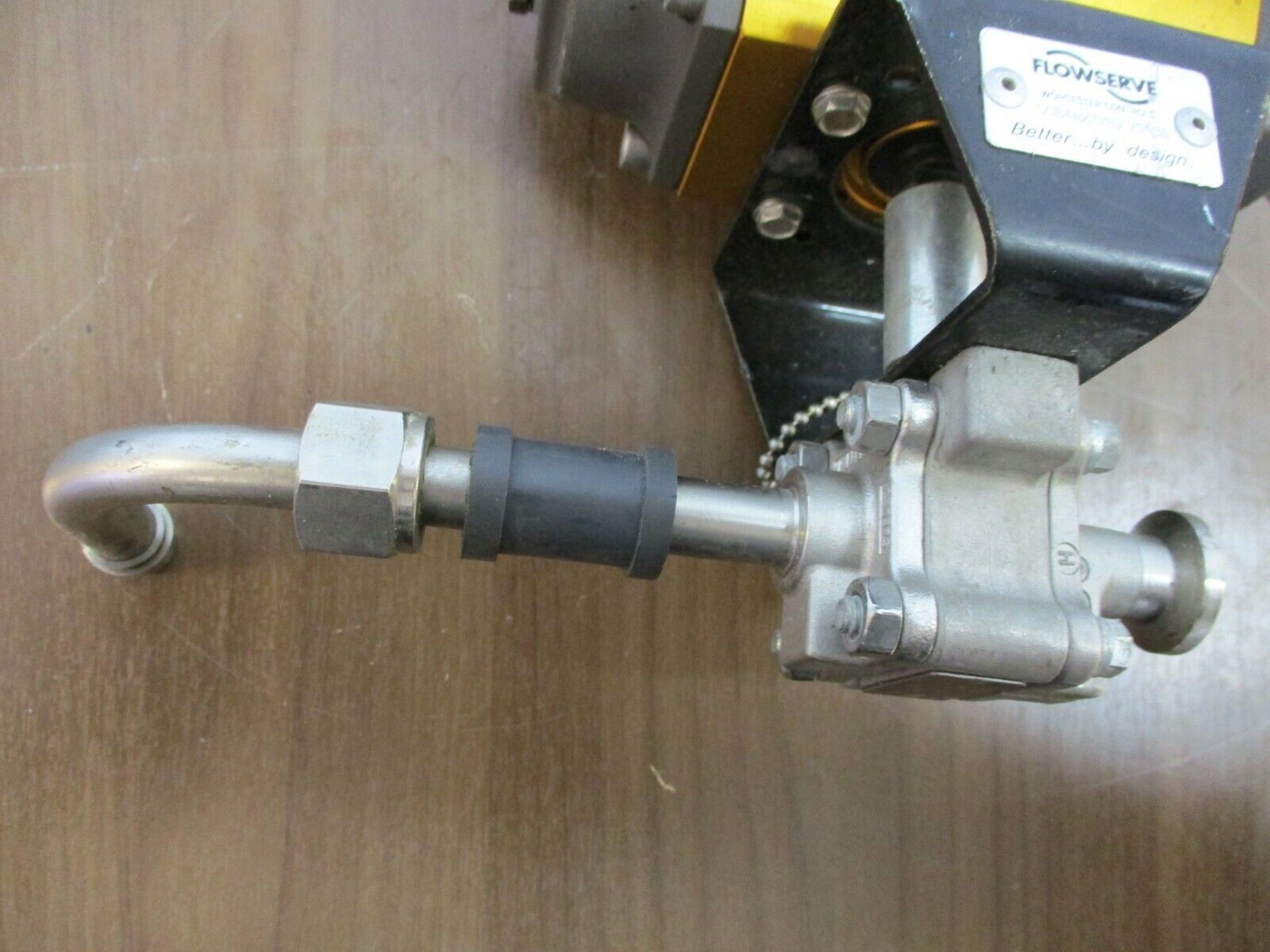 Flowserve, Series 39 Pneumatic Actuator, Part #: 10 39 SN R6 Used