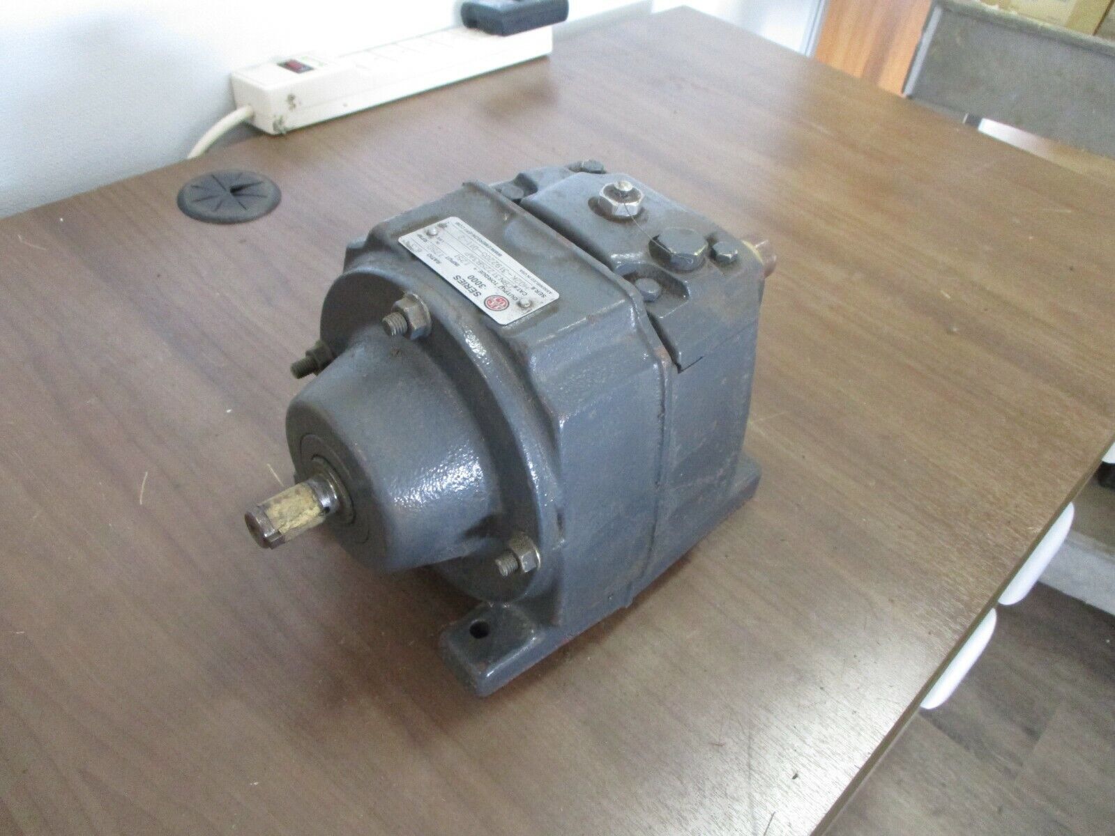 US Motors Series 3000 Reducer CBN3122SB3AP Ratio 6.3:1 1800RPM In Used