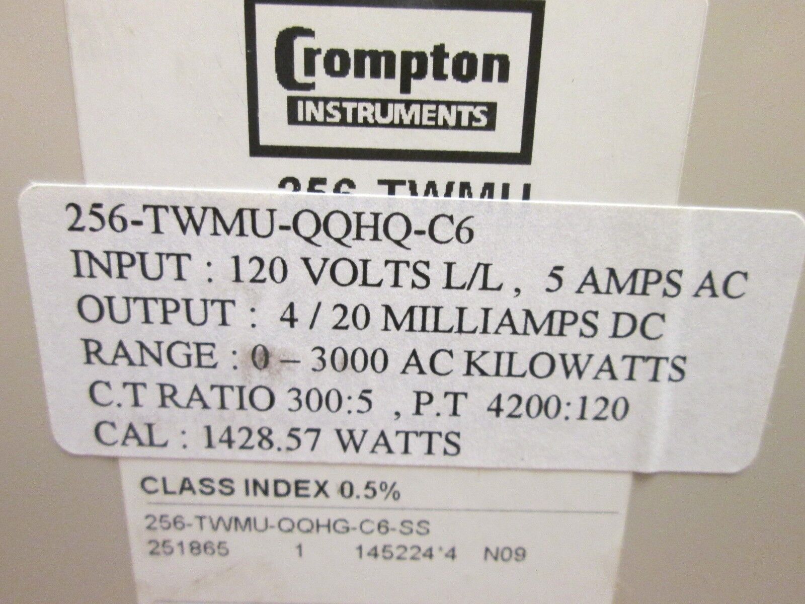 Crompton Paladin Transducer 256-TWMU-QQHQ-C6 Input: 120V 5A Output: 4/20mA DC
