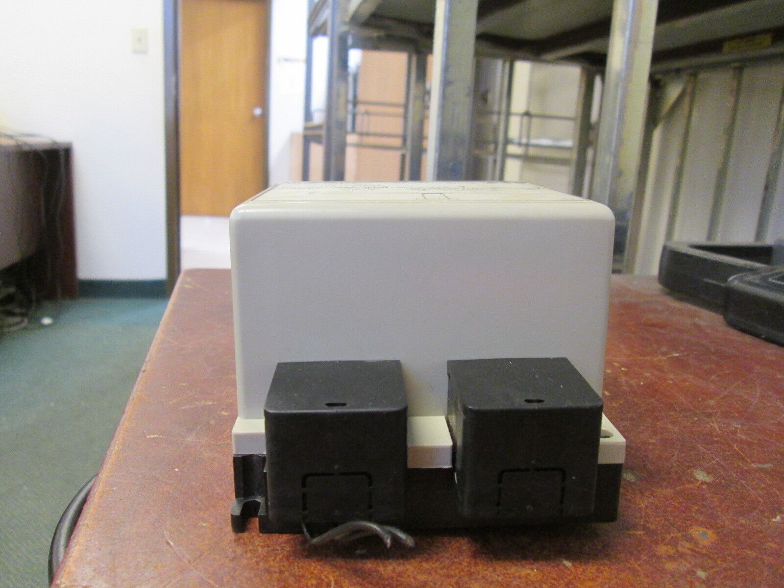 H&B ETM 30 Transducer P 28130-0-1502112 Power: 220V 45-65Hz Used