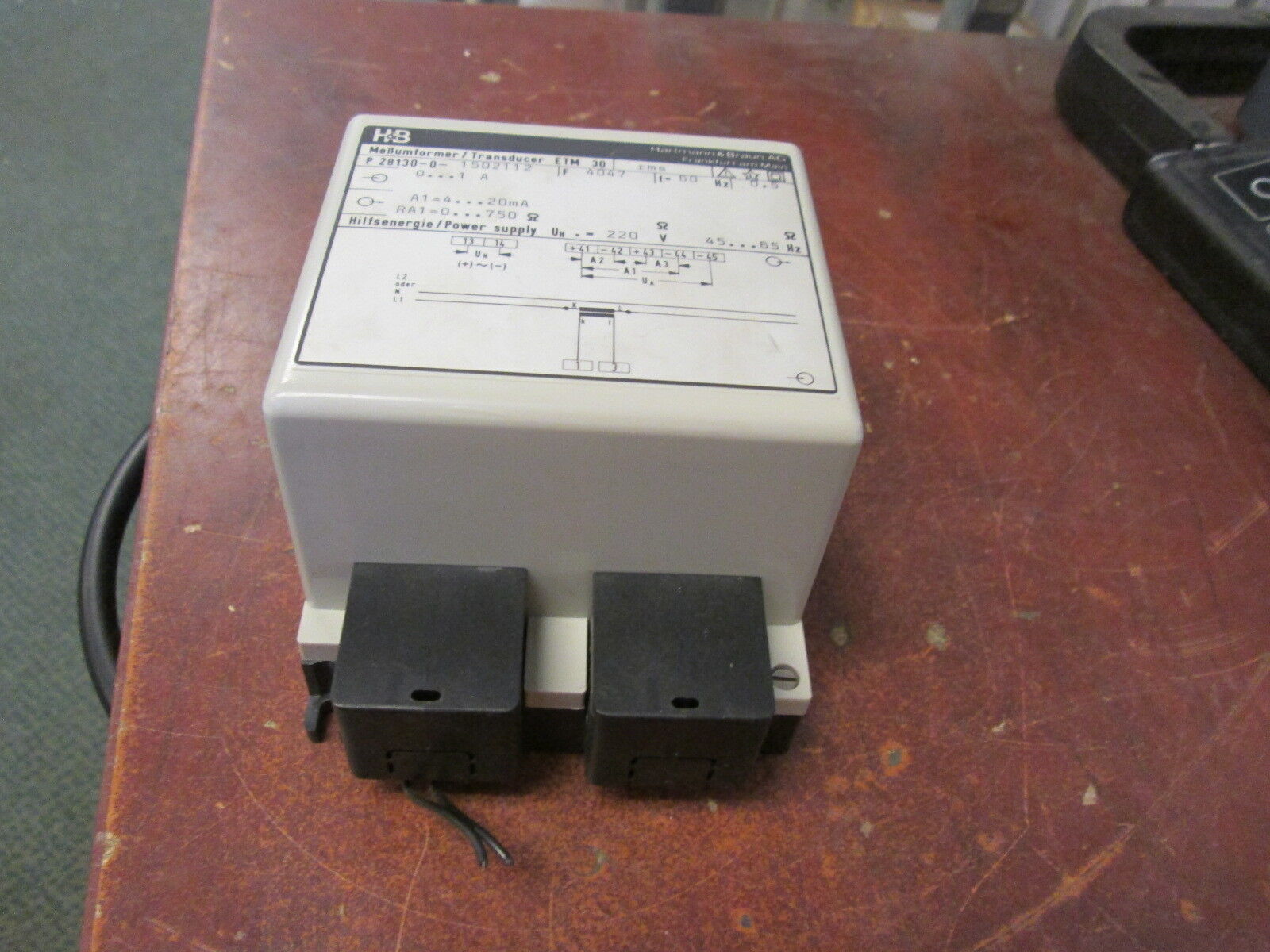 H&B ETM 30 Transducer P 28130-0-1502112 Power: 220V 45-65Hz Used