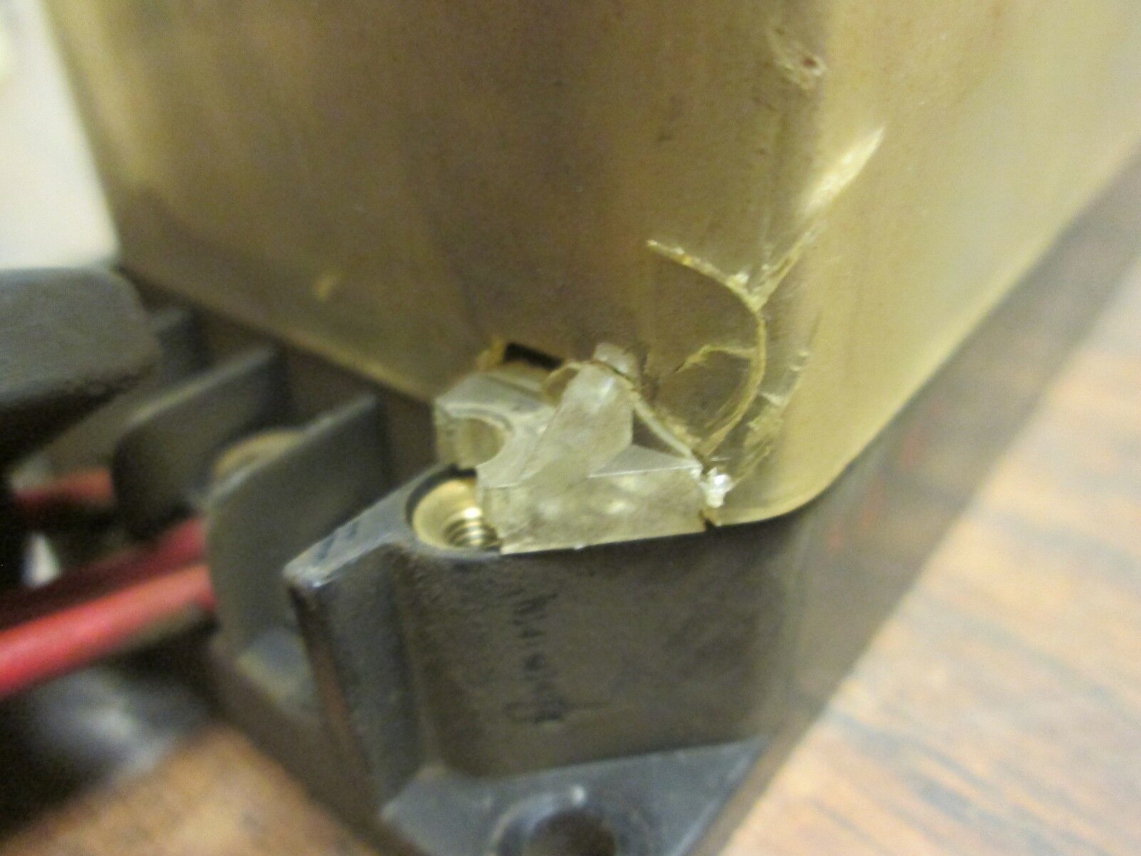 Eberle & Co Timer 605 , 0.5-26 Sec. 220V 3A 50Hz *Cracked Corner* Used