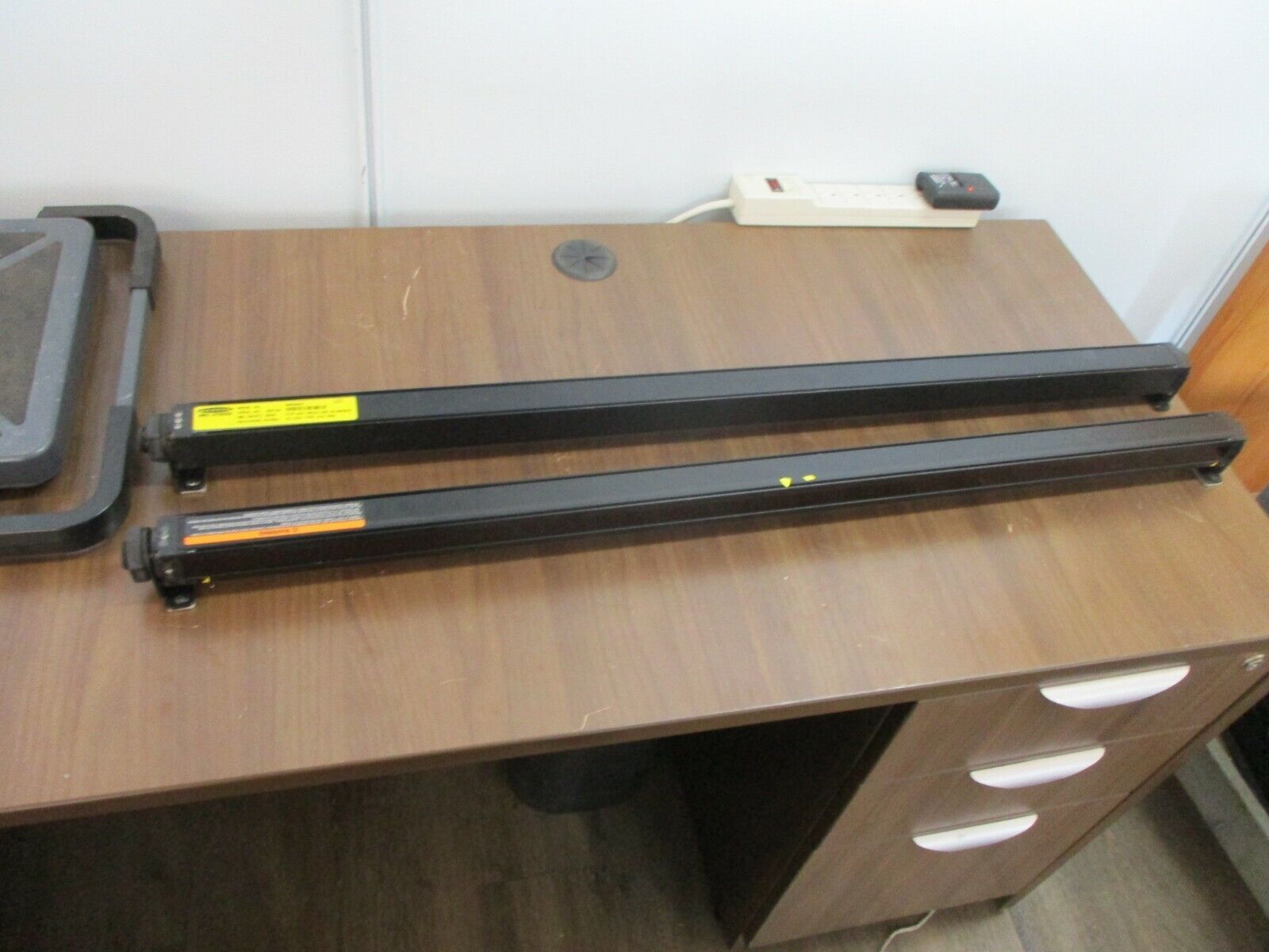 Banner Mini-Screen Light Curtain MSR3624 / MSE3624 Min Object Sens: 0.75" / 19mm