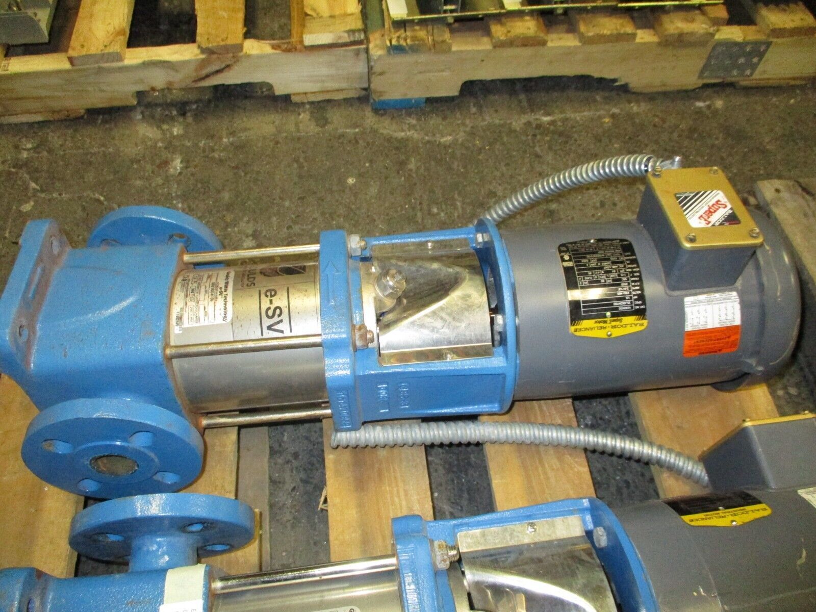 Goulds e-SV Stainless Steel Pump 3SV7GD4F66 1.5HP 3500RPM 360PSI Max 16GPM Used