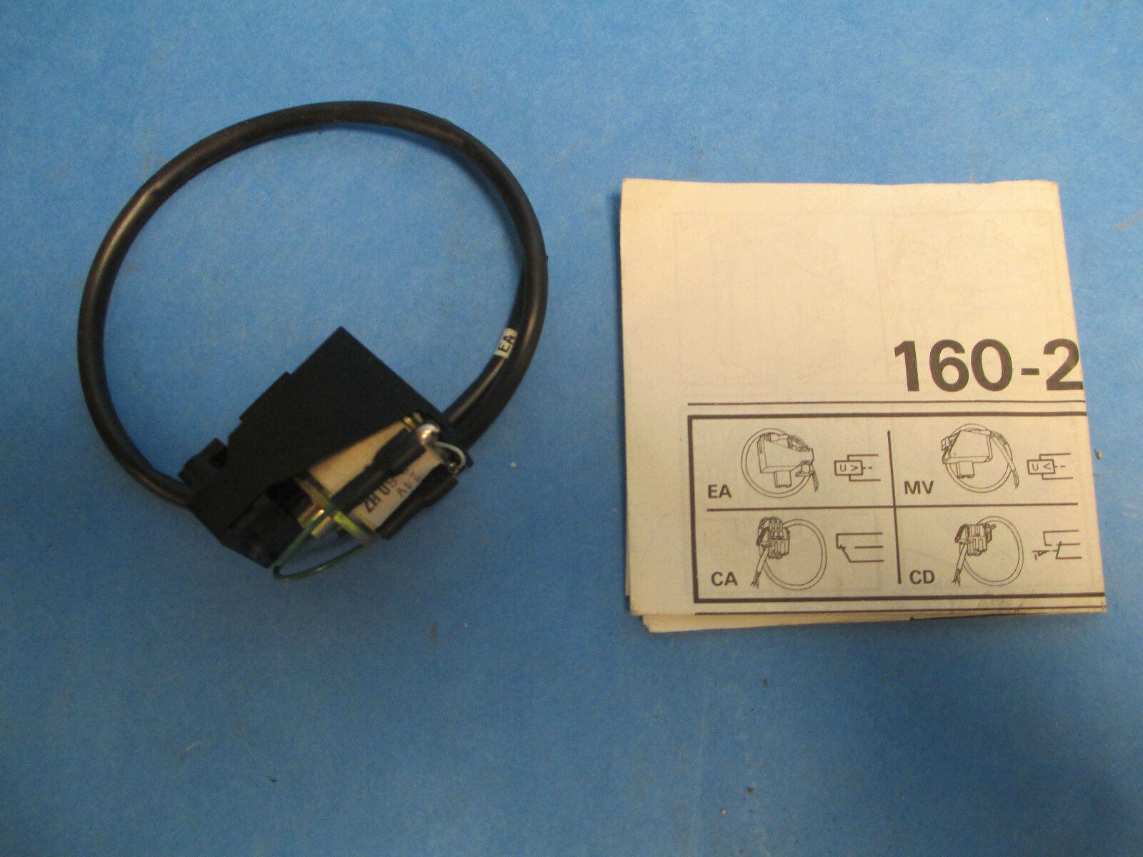 GE Record Circuit Breaker Shunt Trip UN441 24V For 160-250A Frame New Surplus