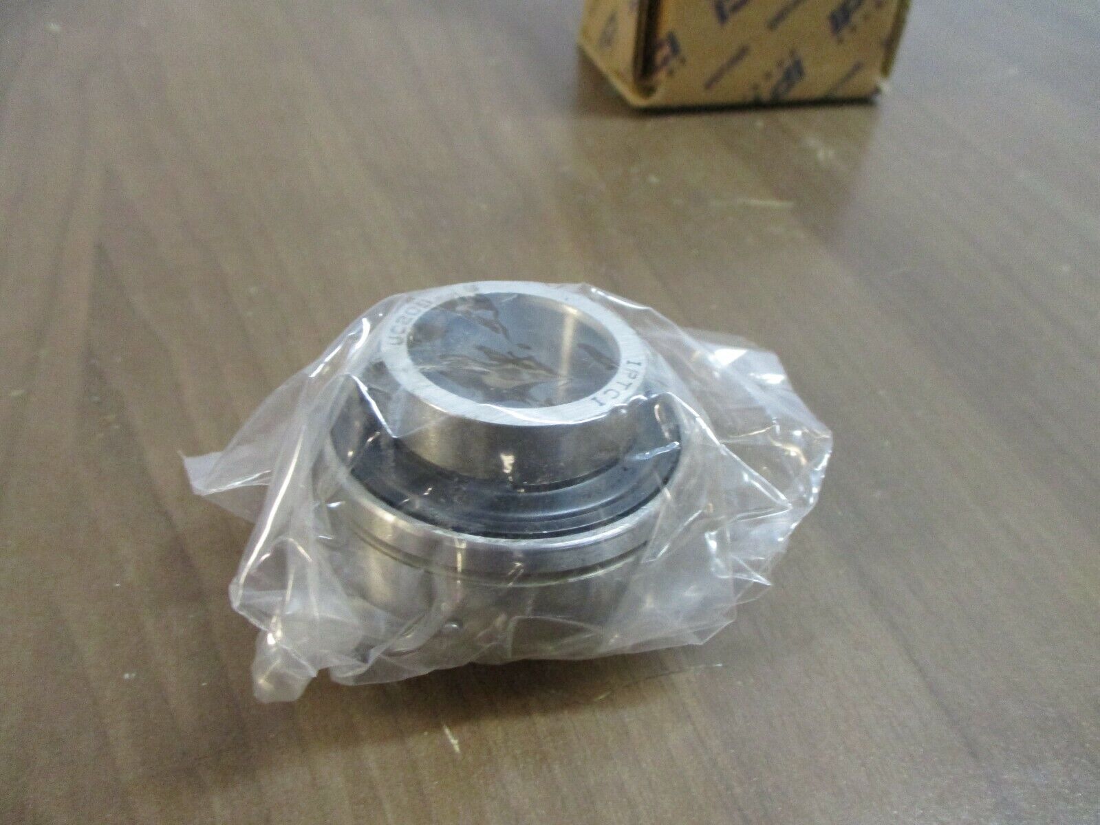 IPTCI Set Screw Lock Bearing Insert UC 205 16 New Surplus
