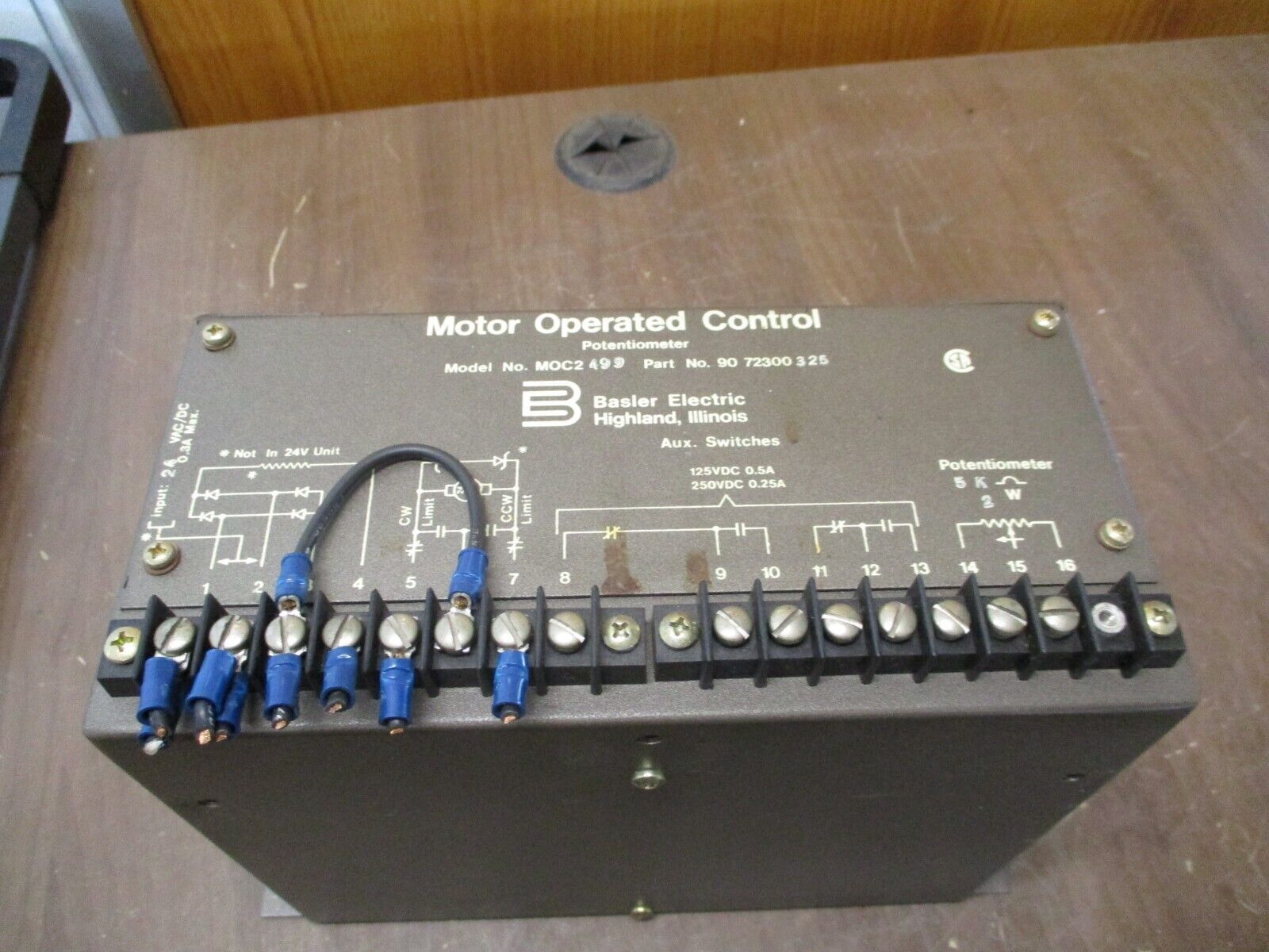 Basler Electric MOC2499 Motor Operated Control / Potentiometer 90 72300325 Used