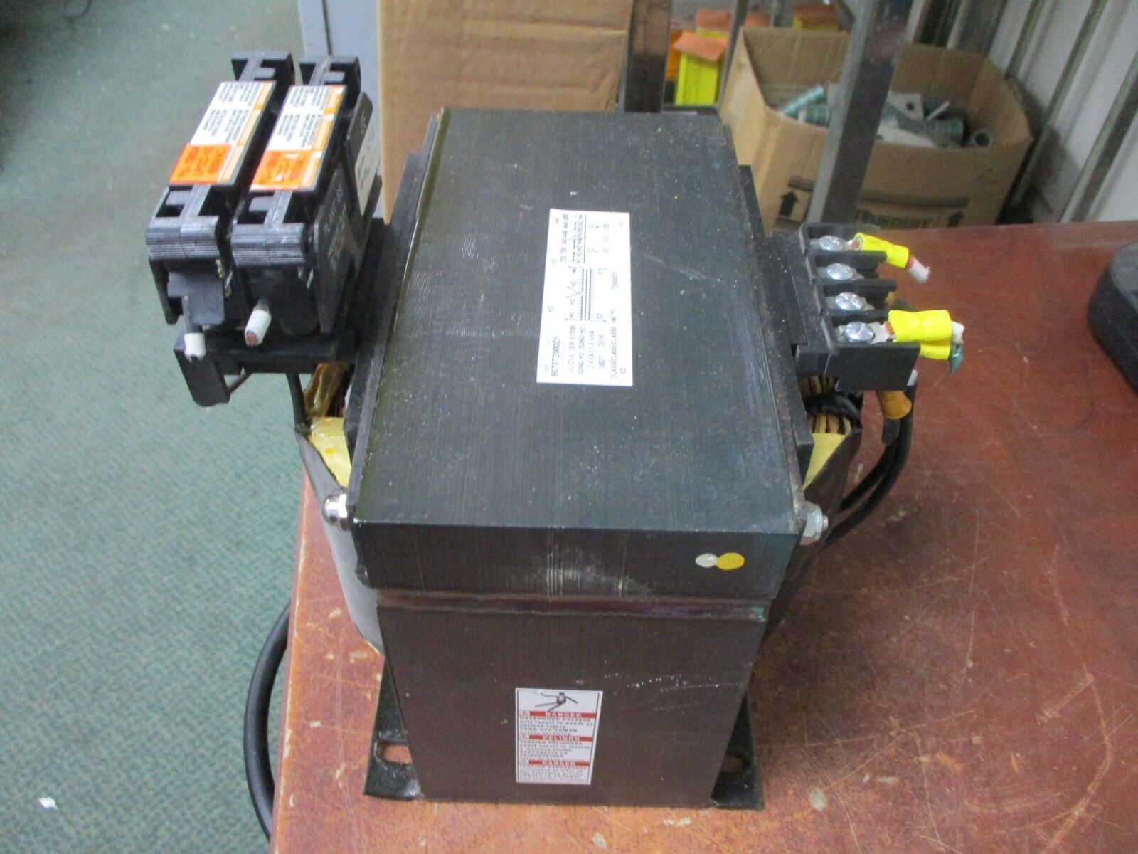 Square D Transformer 9070T2000D1 2KVA Pri: 240/480V Sec: 120V 50/60Hz Used