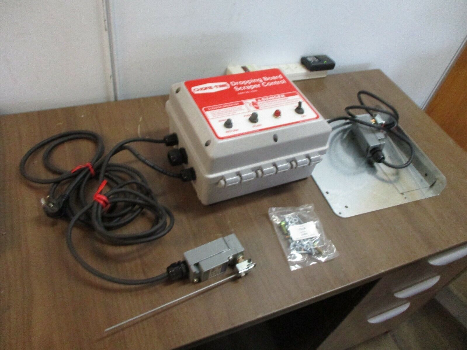 Chore-Time Dropping Board Scraper Control 14478 New Surplus