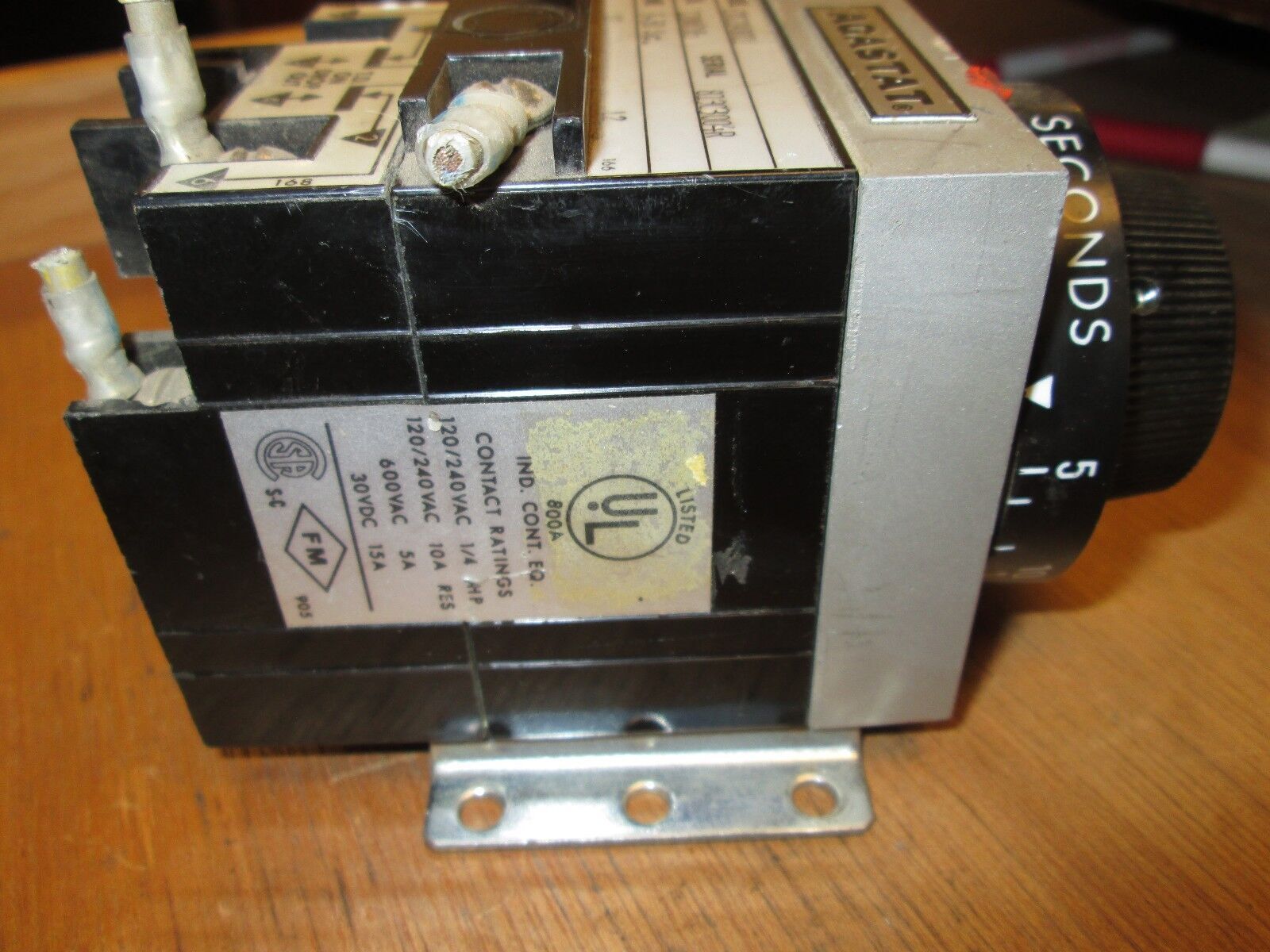 Agastat Timer E7022AD001 Range 5-50 secs 120V coil 60Hz Used