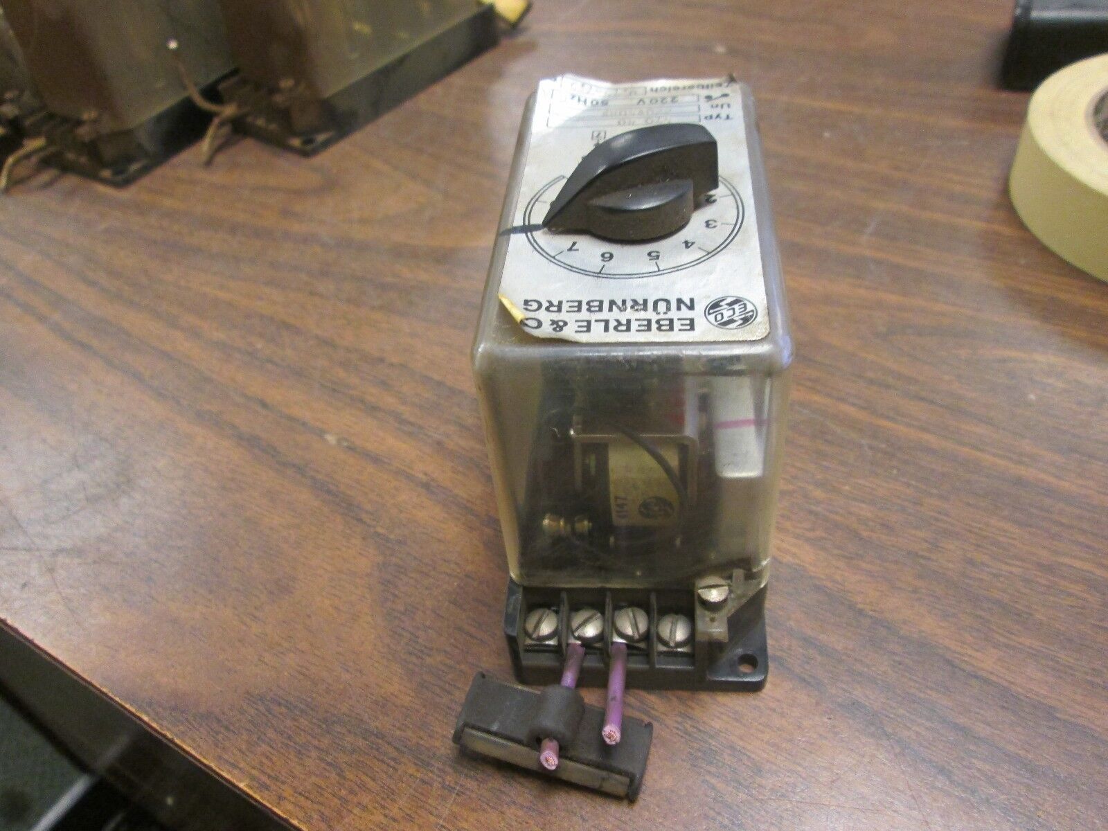 Eberle & Co Timer 570 40 Range: 0.75-7.5 Sec 220V@50Hz Used