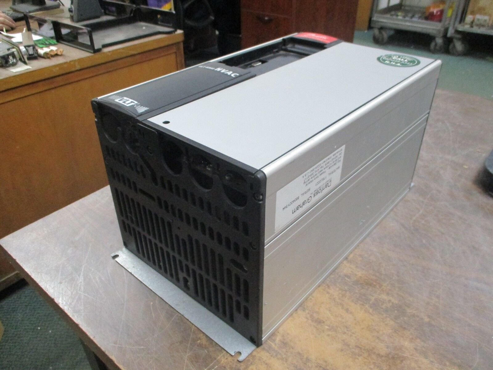 Graham VLT 6000 AC Drive 175Z7284 5.0HP *Broken Cover Bracket* Used