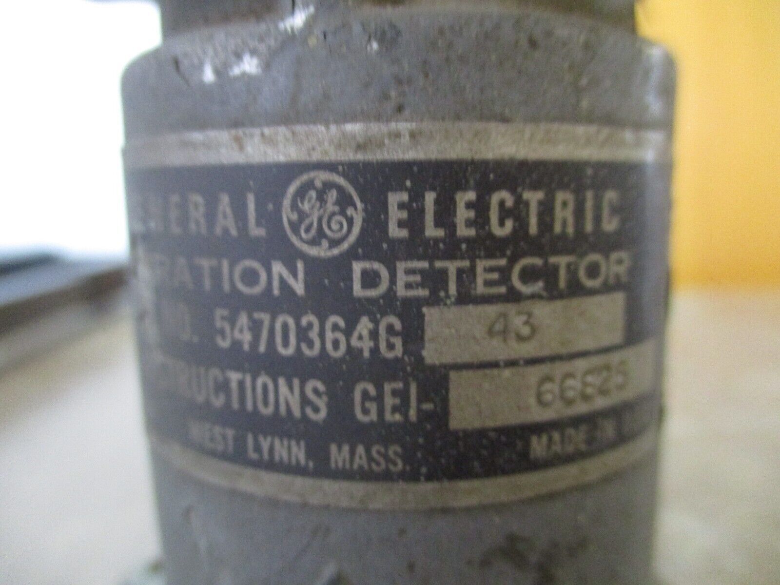 GE Vibration Detector 5470364G43 Used