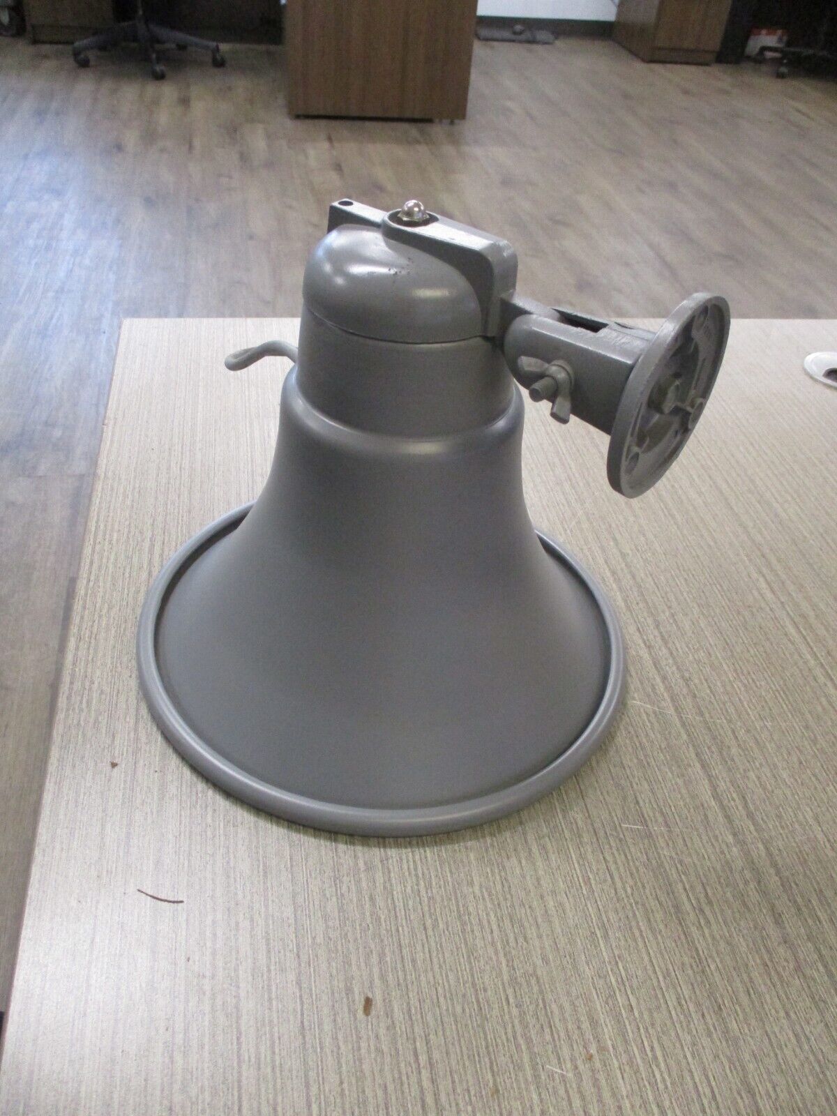 University Sound Paging /Talk Back Speaker IBC8 30W 8 OHMS *New Surplus*