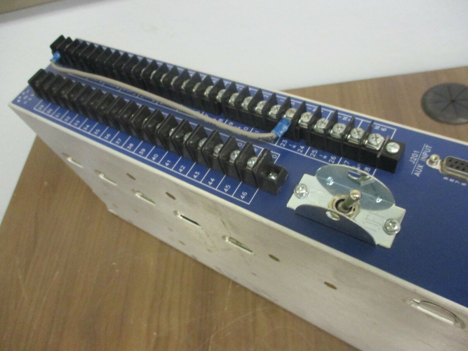 SEL Model SEL-251 Distribution Relay 251000-4556UHGB Power Supply: 120VAC/DC 14W