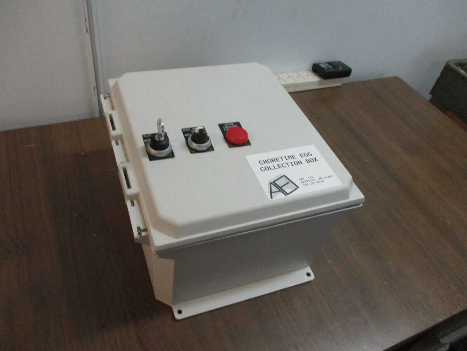 Choretime Egg Collection Starter Box Type 3R, 4X, 12, 13 Enclosure Used