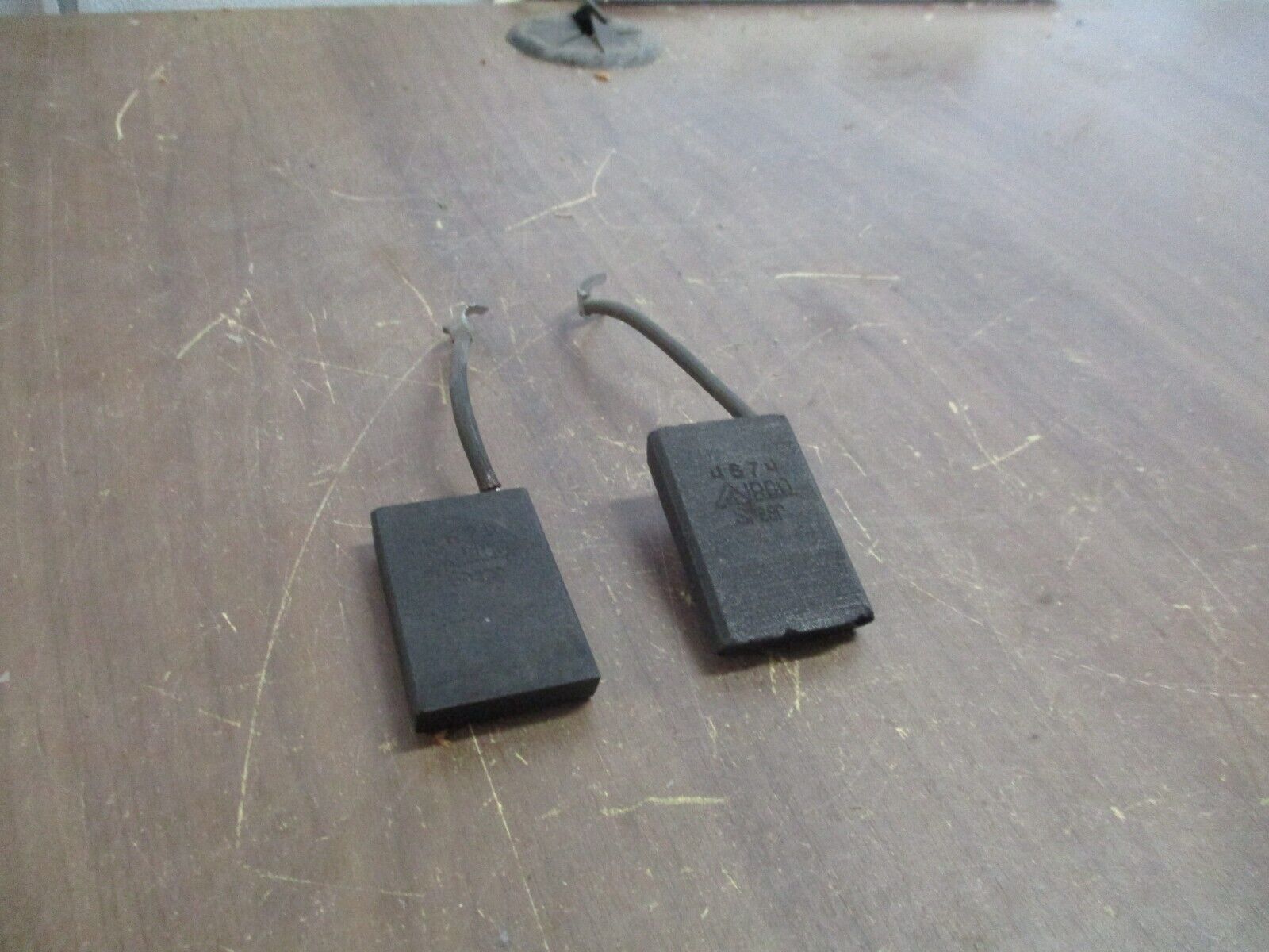 Airco Speer Carbon Brush 4674 *Lot of 2* *No Box* New Surplus