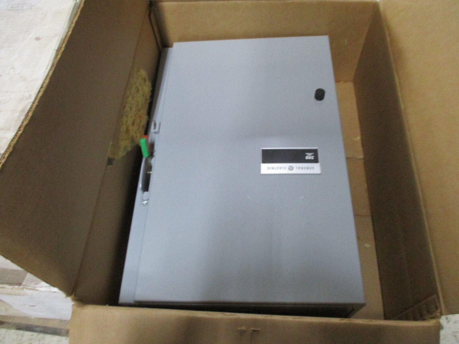 GE Size 3 Combination CR308E123BAA 90A 600V 200-208V Coil New Surplus