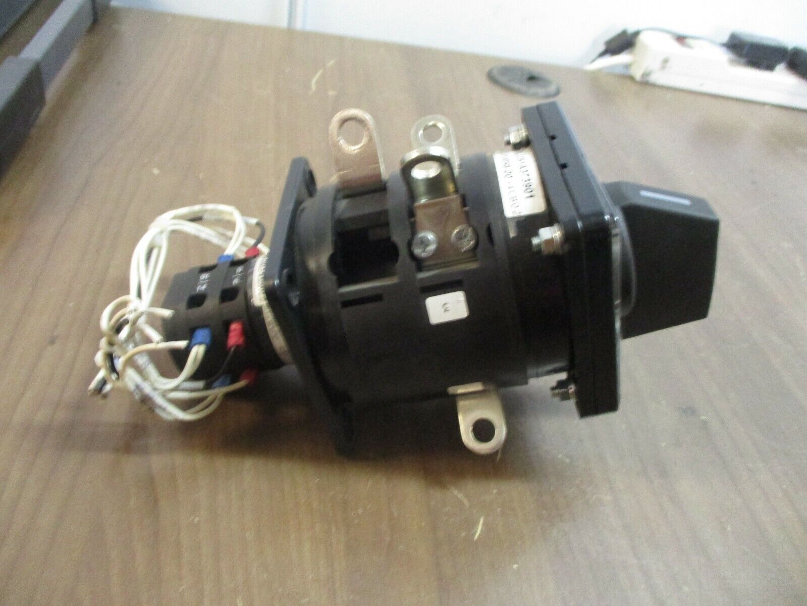 Salzer Bypass Rotary Switch S608L 110A 600V 3Ph Used