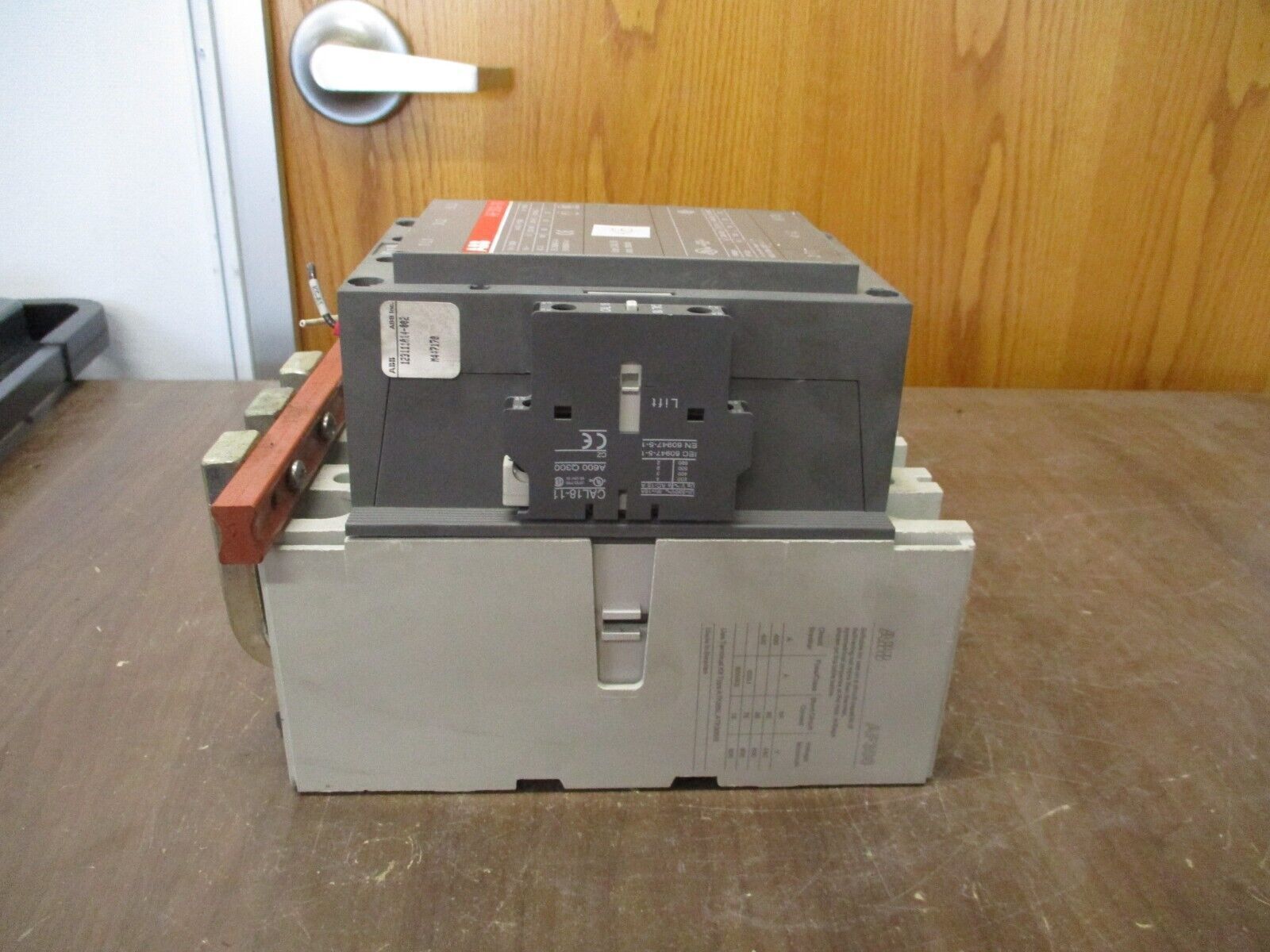 ABB Contactor AF300-30 20-60VDC Coil 400A 600V w/ (1) Aux Contact Used