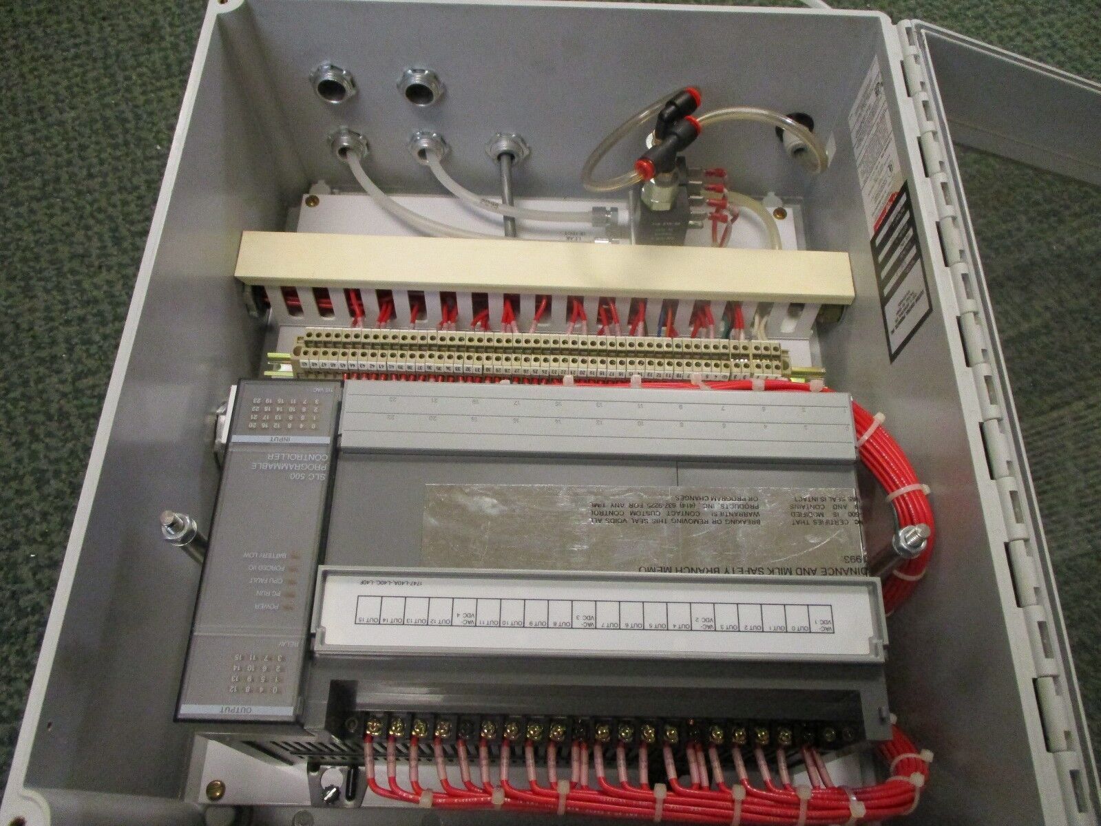 Custon Control Products Enclosed Controller 5067-P 115VAC Used