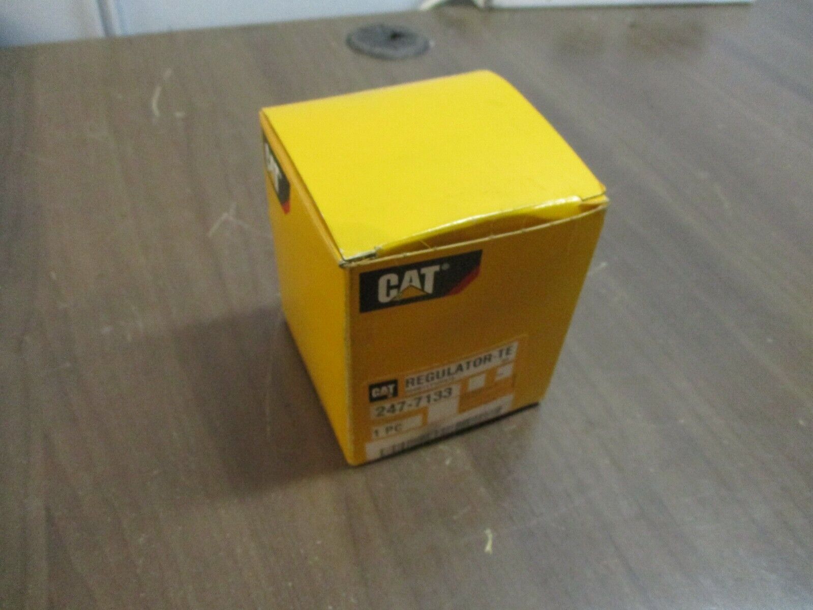 CAT Temperature Regulator 247-7133 New Surplus