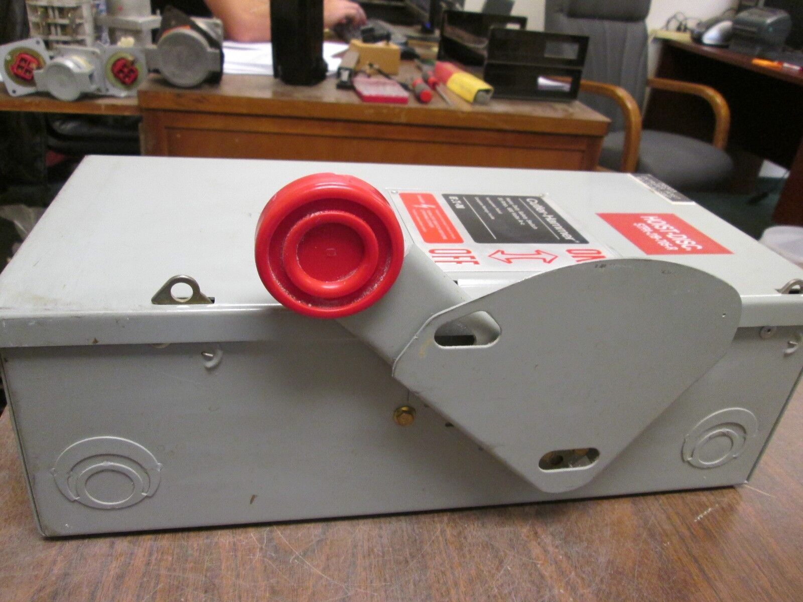 Cutler-Hammer Non-Fusible Safety Switch DH361UGK 30A 600V 3P Used