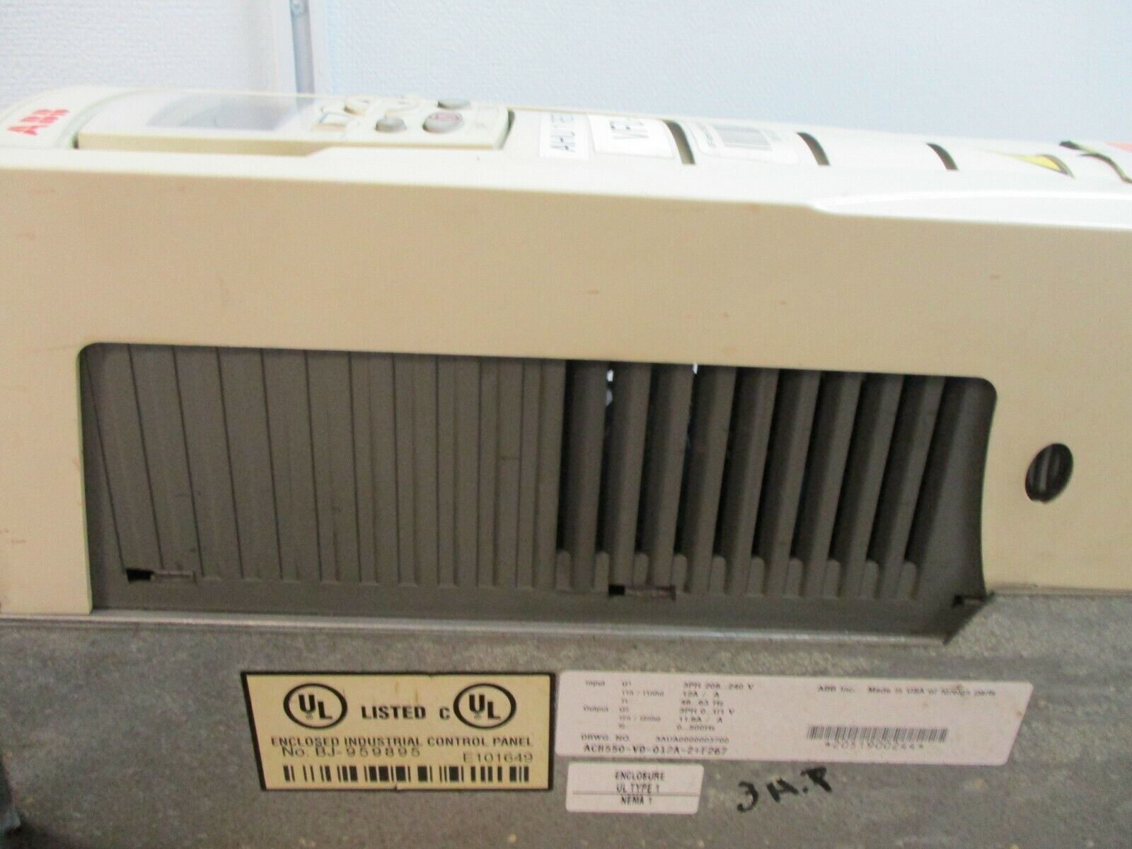 ABB AC Drive ACH550 AC Drive w/Bypass ACH550-VD-012A-2+F267 3HP 3Ph w/Keypad