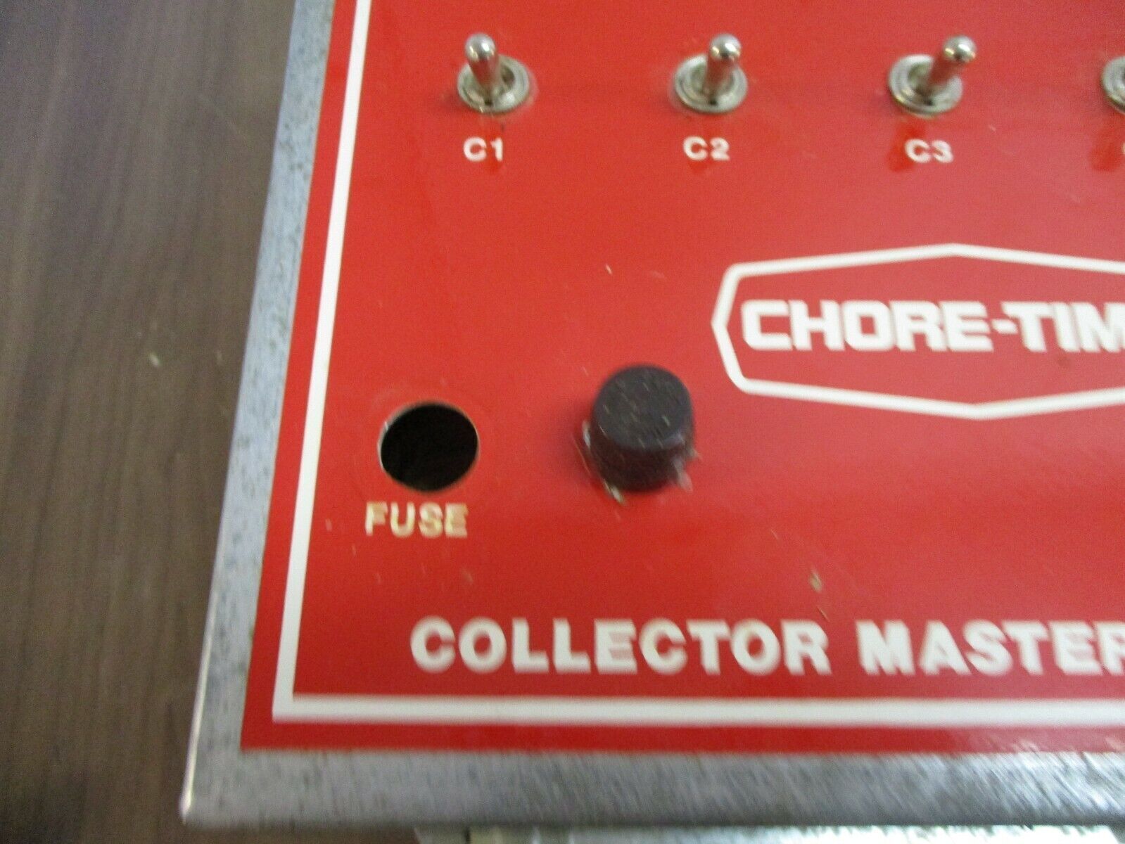 Chore-Time Collector Master Control 20809 *Missing Fuse* Used