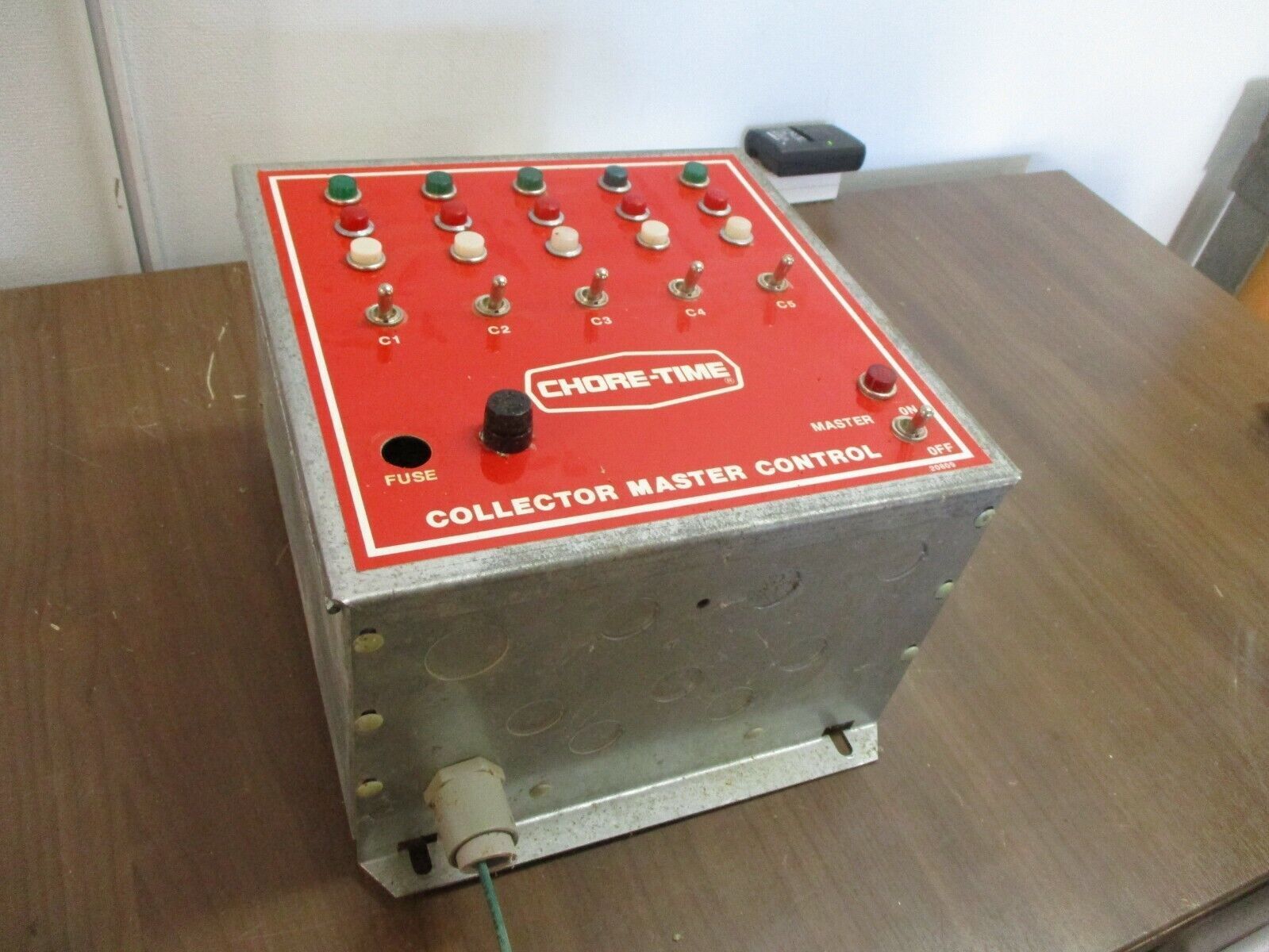 Chore-Time Collector Master Control 20809 *Missing Fuse* Used