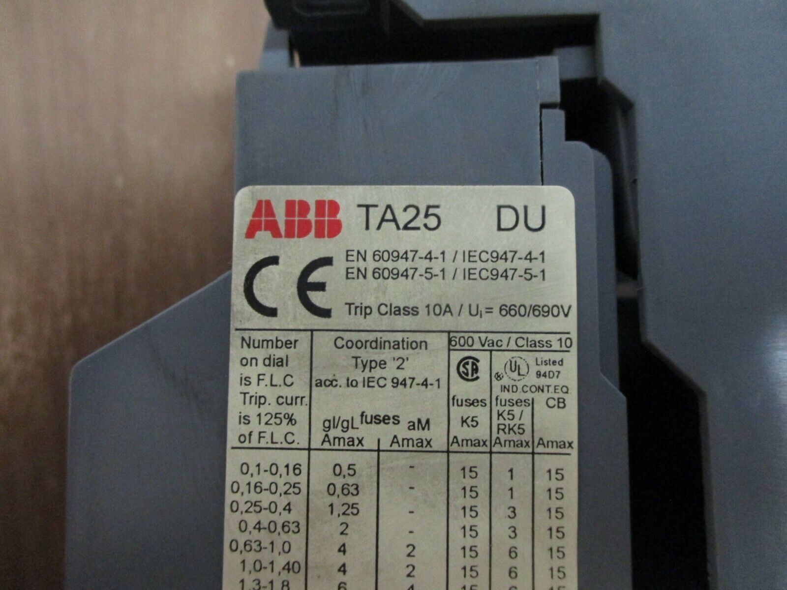 ABB Overload Relay TA25 DU 10-14A 600V 3P Used