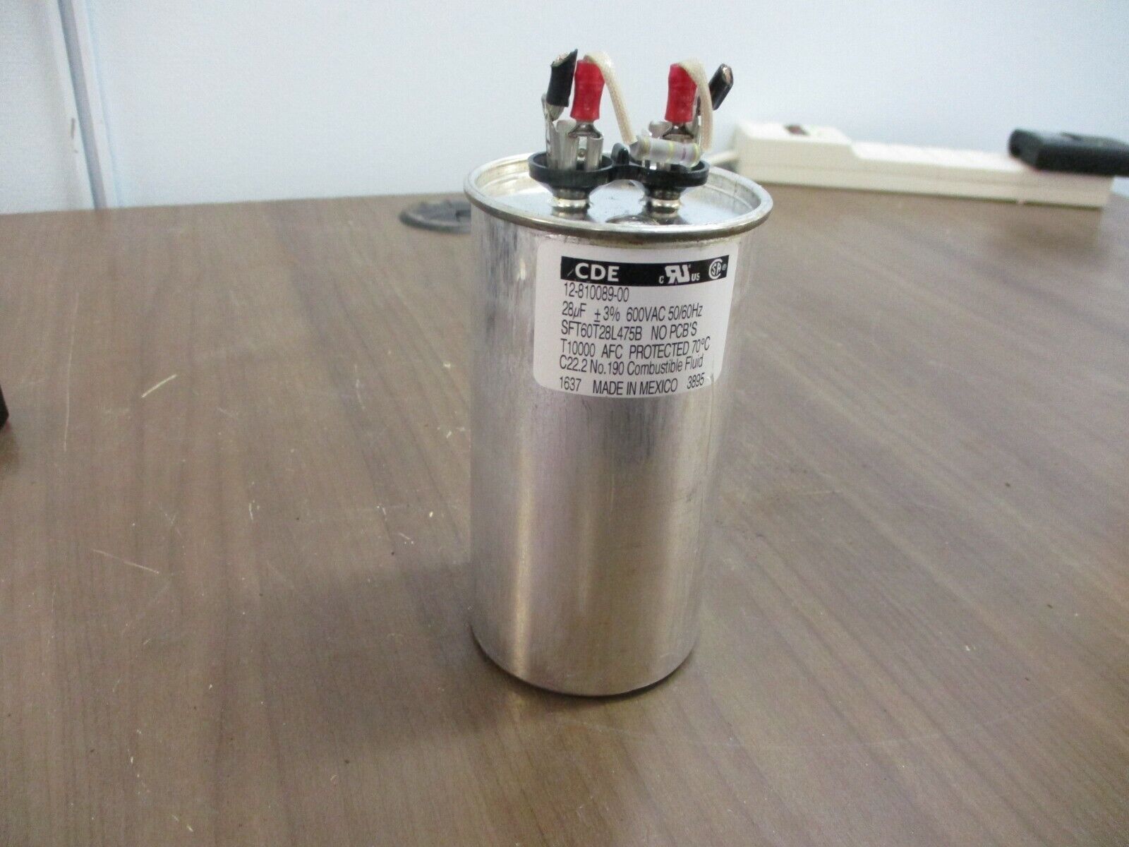 CDE Capacitor 12-810089-00 28uF 600V 50/60Hz Used