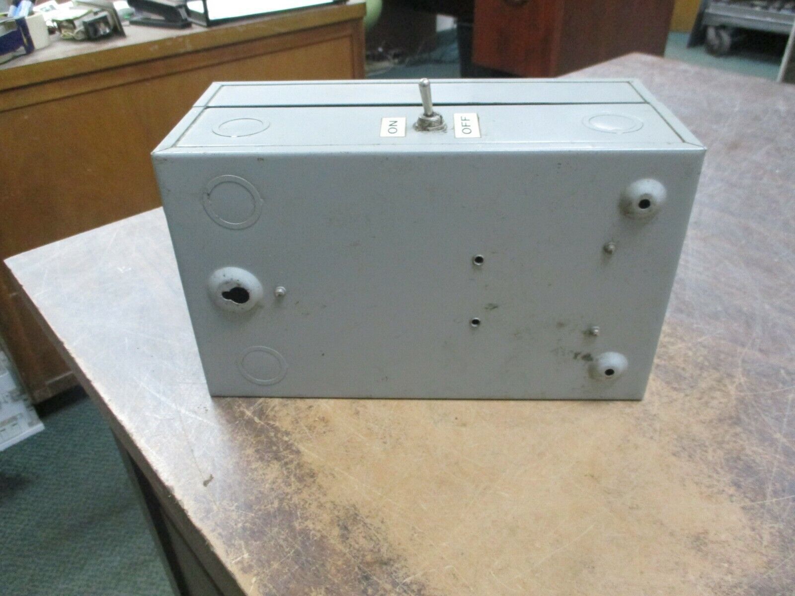 GE Enclosed Size 0 Starter CR306B1** 24V Coil 18A 600V Used